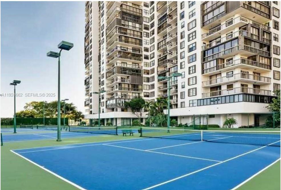 2333 Brickell Ave #1814, Miami FL 33129