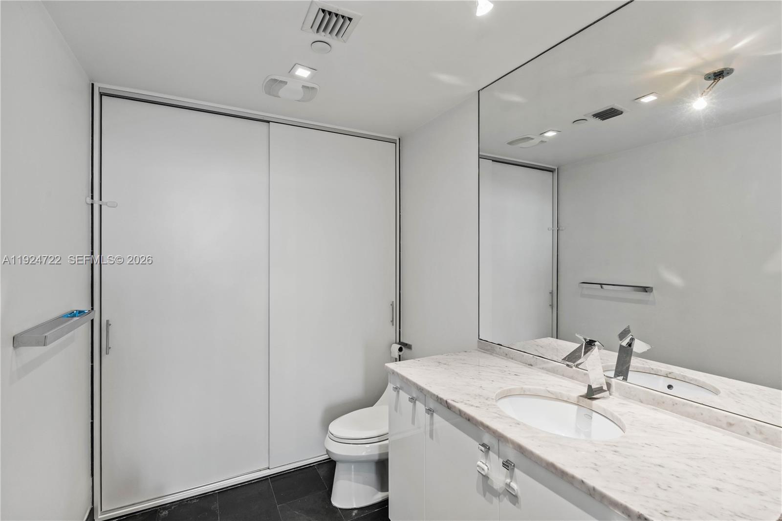 900 Biscayne Blvd #901, Miami FL 33132