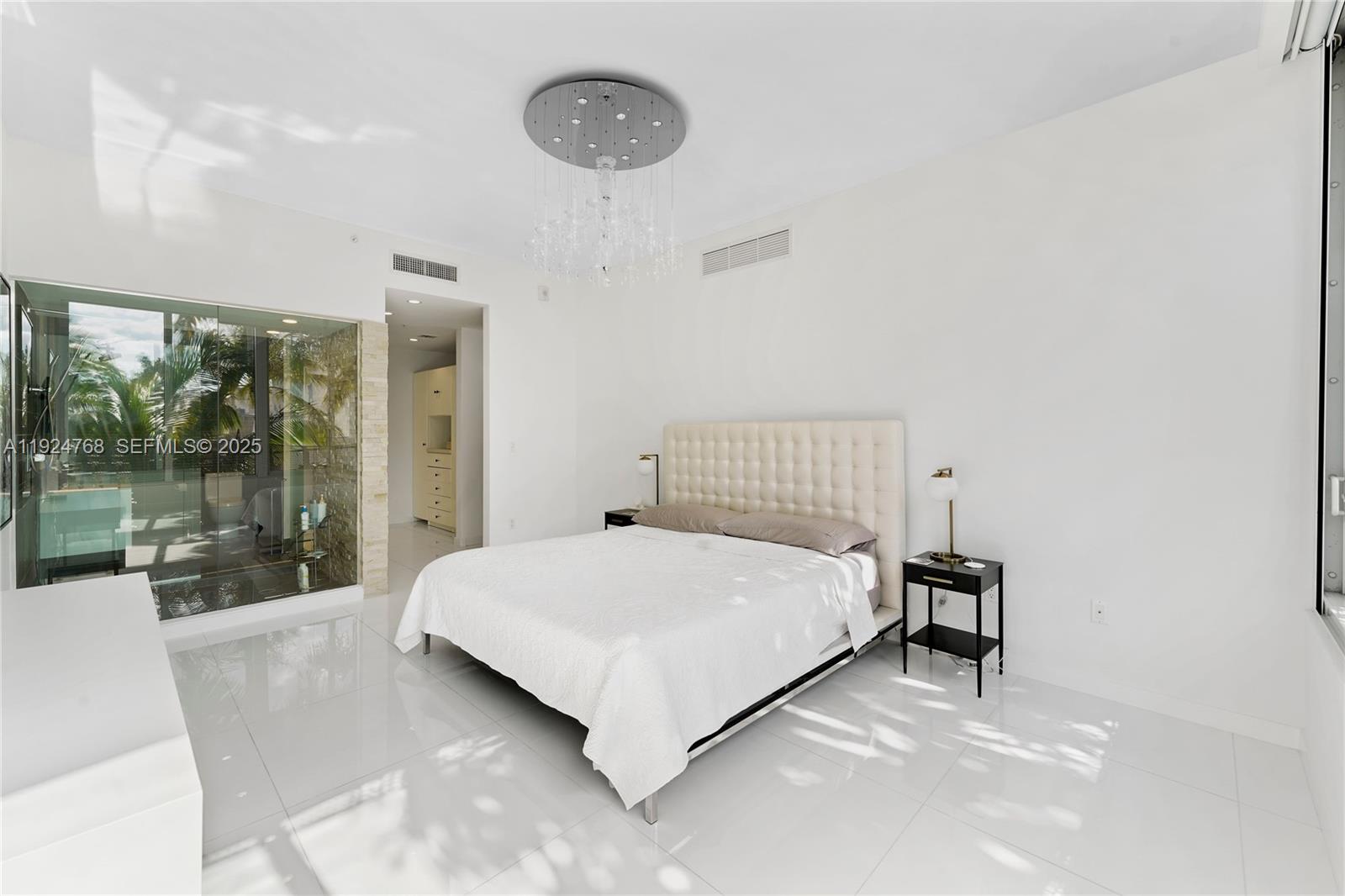 2100 Park Ave #201, Miami Beach FL 33139