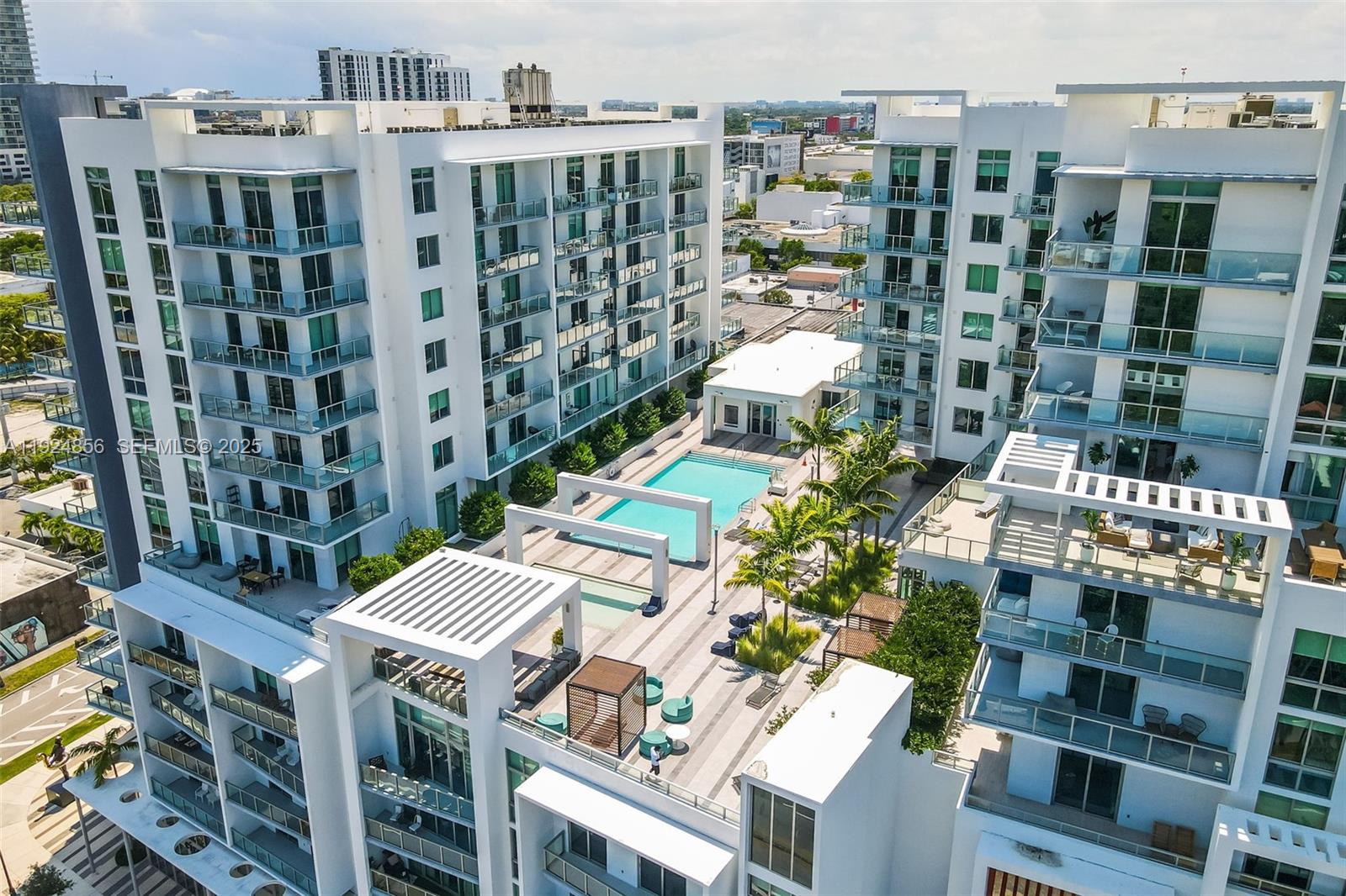 3900 Biscayne Blvd #S-312, Miami FL 33137
