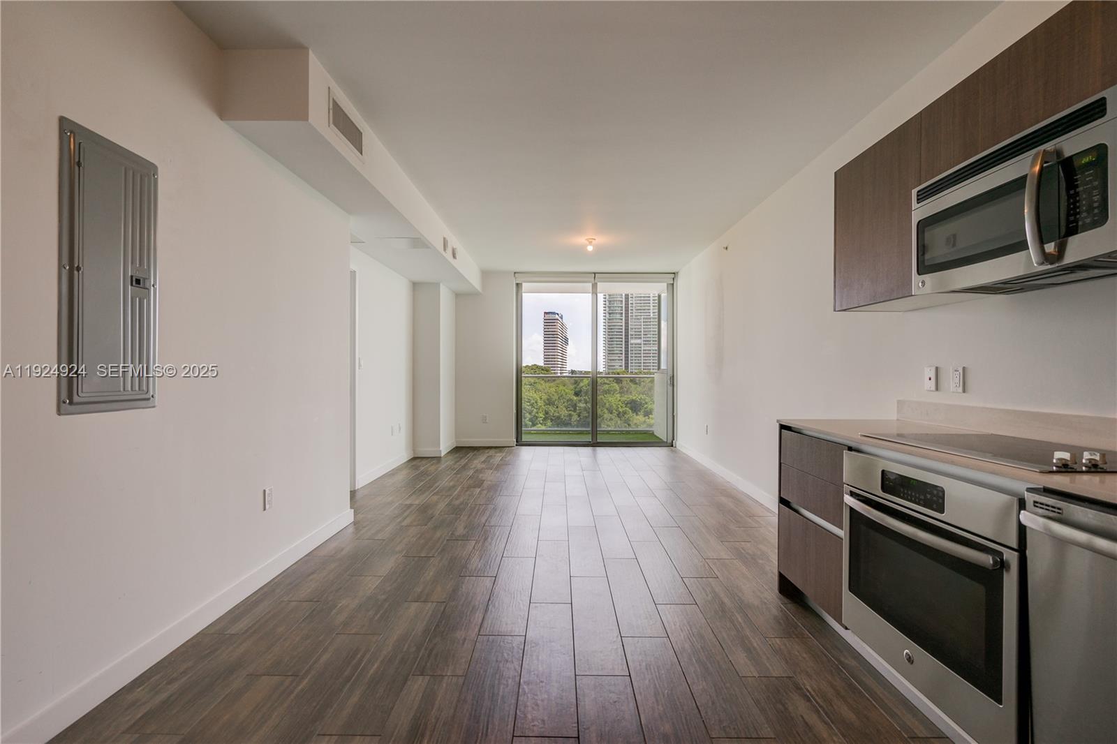 1600 SW 1st Ave #603, Miami FL 33129