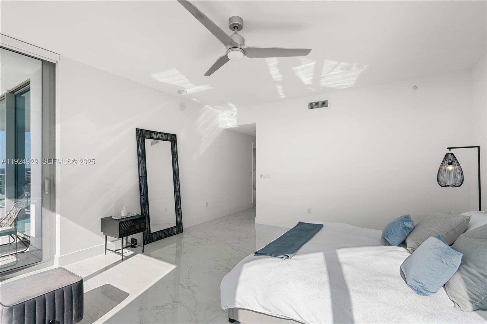 17111 Biscayne Blvd #2002, North Miami Beach FL 33160