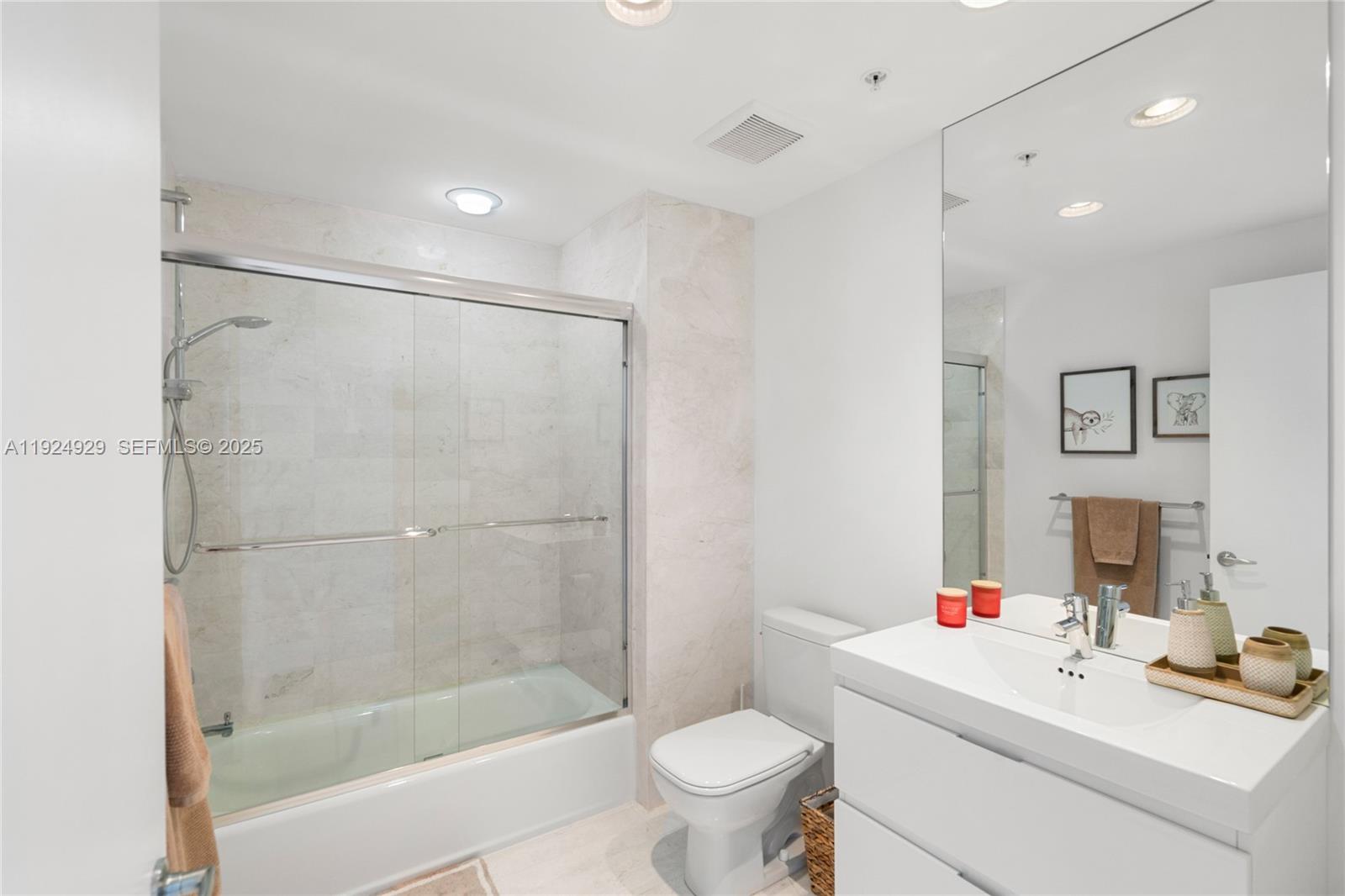 17111 Biscayne Blvd #2002, North Miami Beach FL 33160