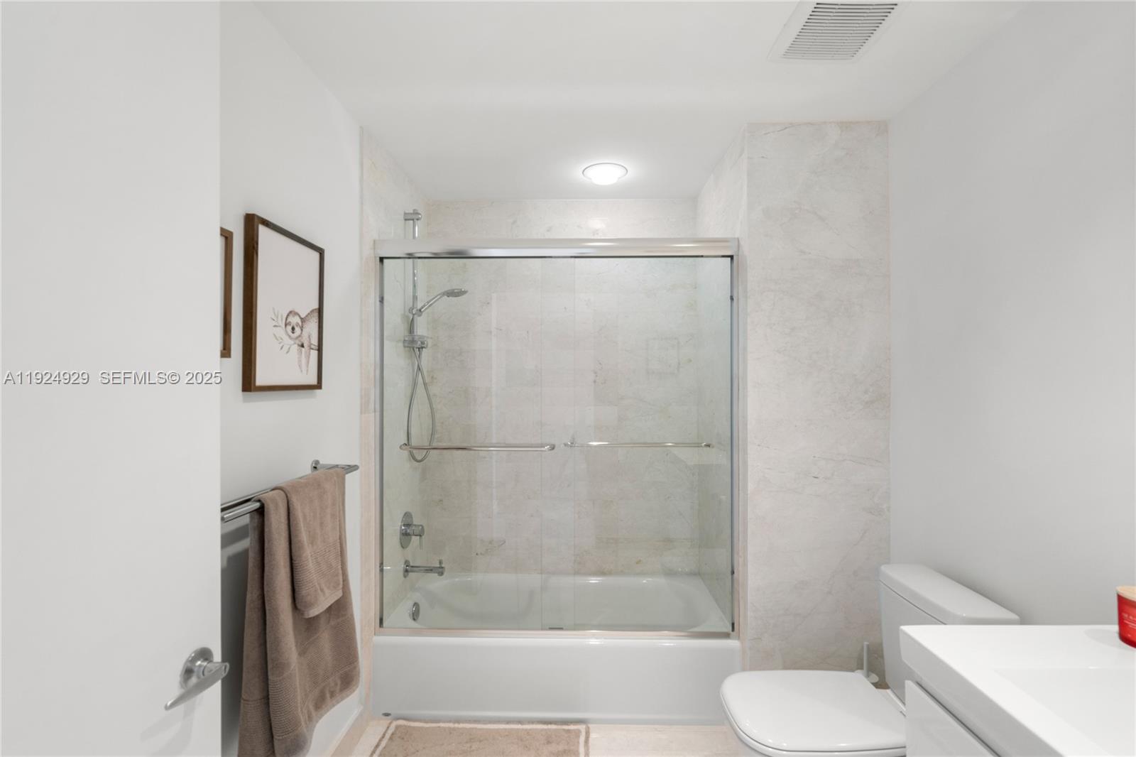 17111 Biscayne Blvd #2002, North Miami Beach FL 33160