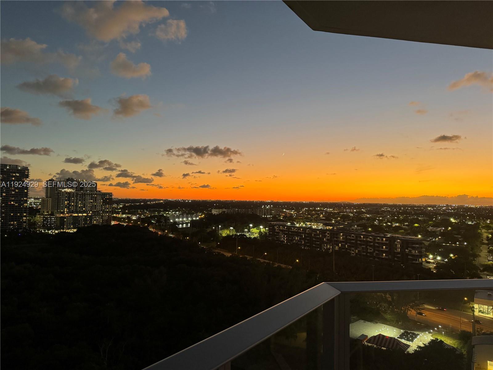 17111 Biscayne Blvd #2002, North Miami Beach FL 33160