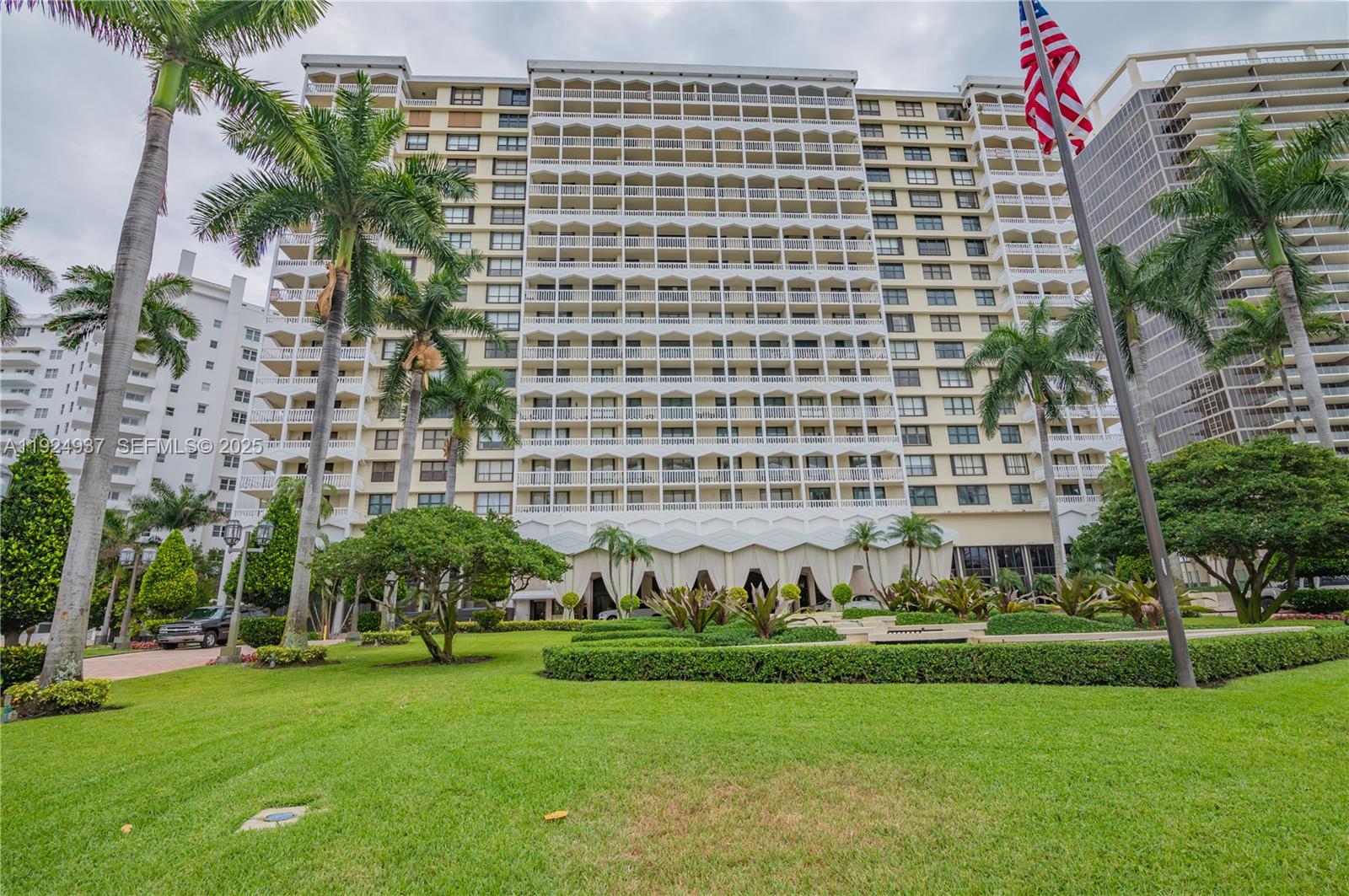 9801 Collins Ave #10G, Bal Harbour FL 33154