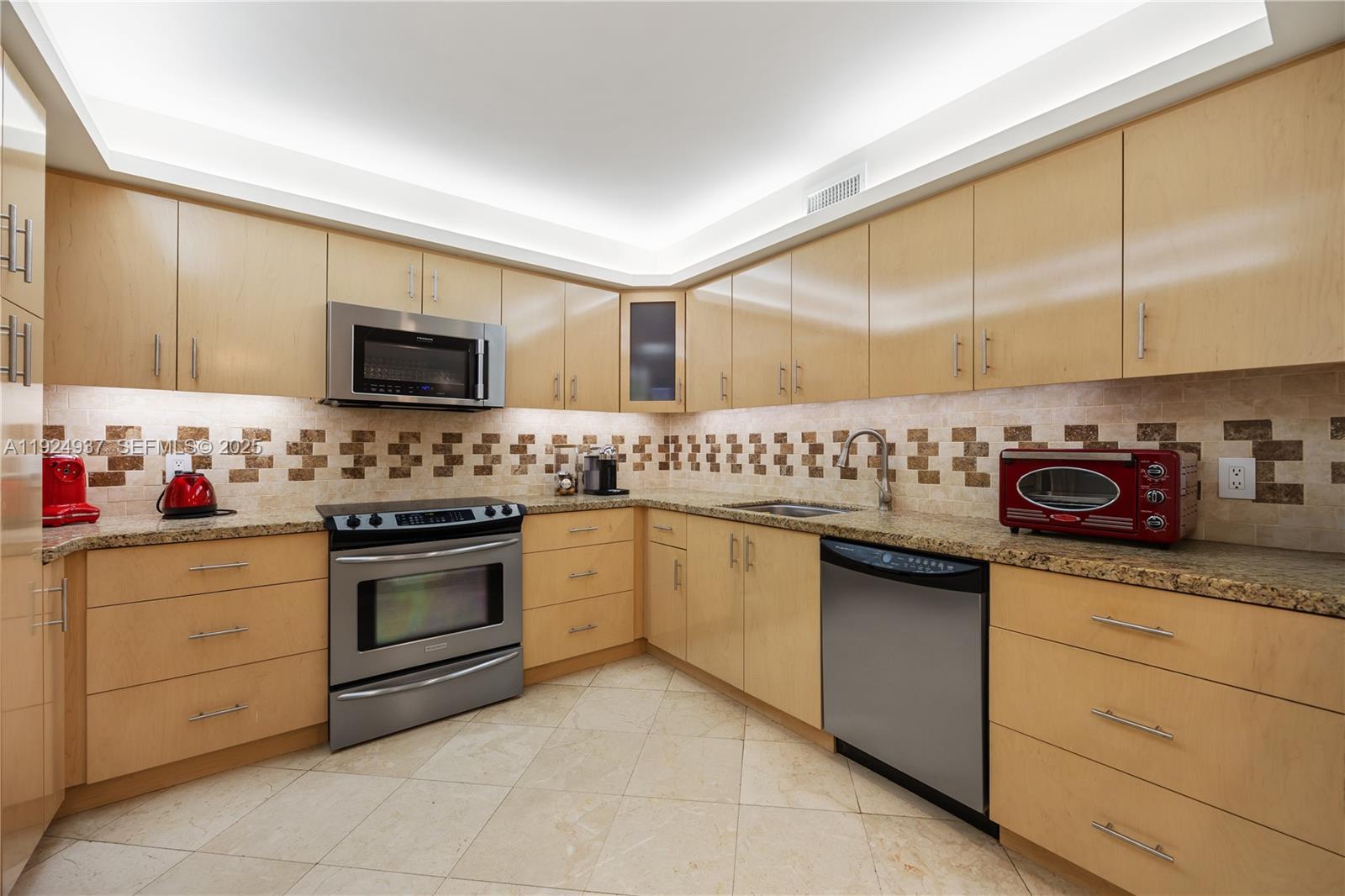 9801 Collins Ave #10G, Bal Harbour FL 33154
