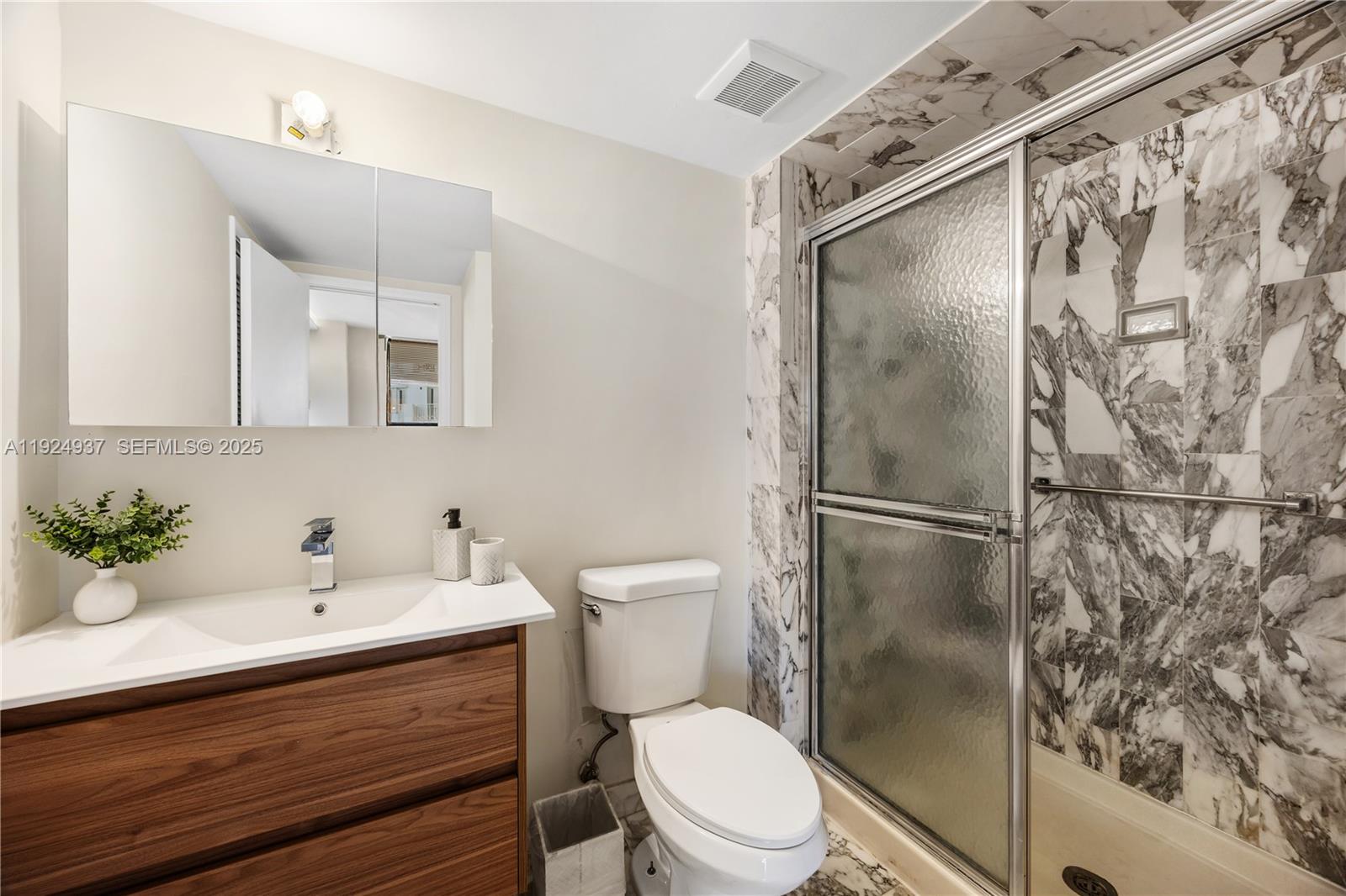 9801 Collins Ave #10G, Bal Harbour FL 33154