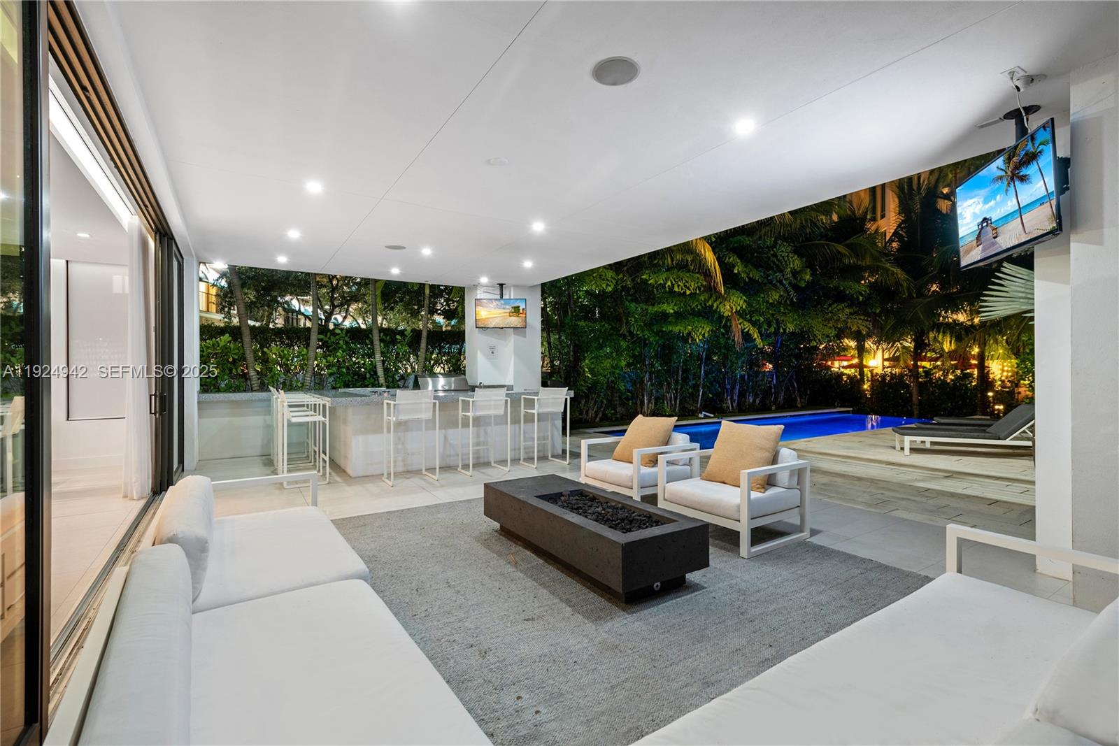 310 SE 11th Ave, Fort Lauderdale FL 33301