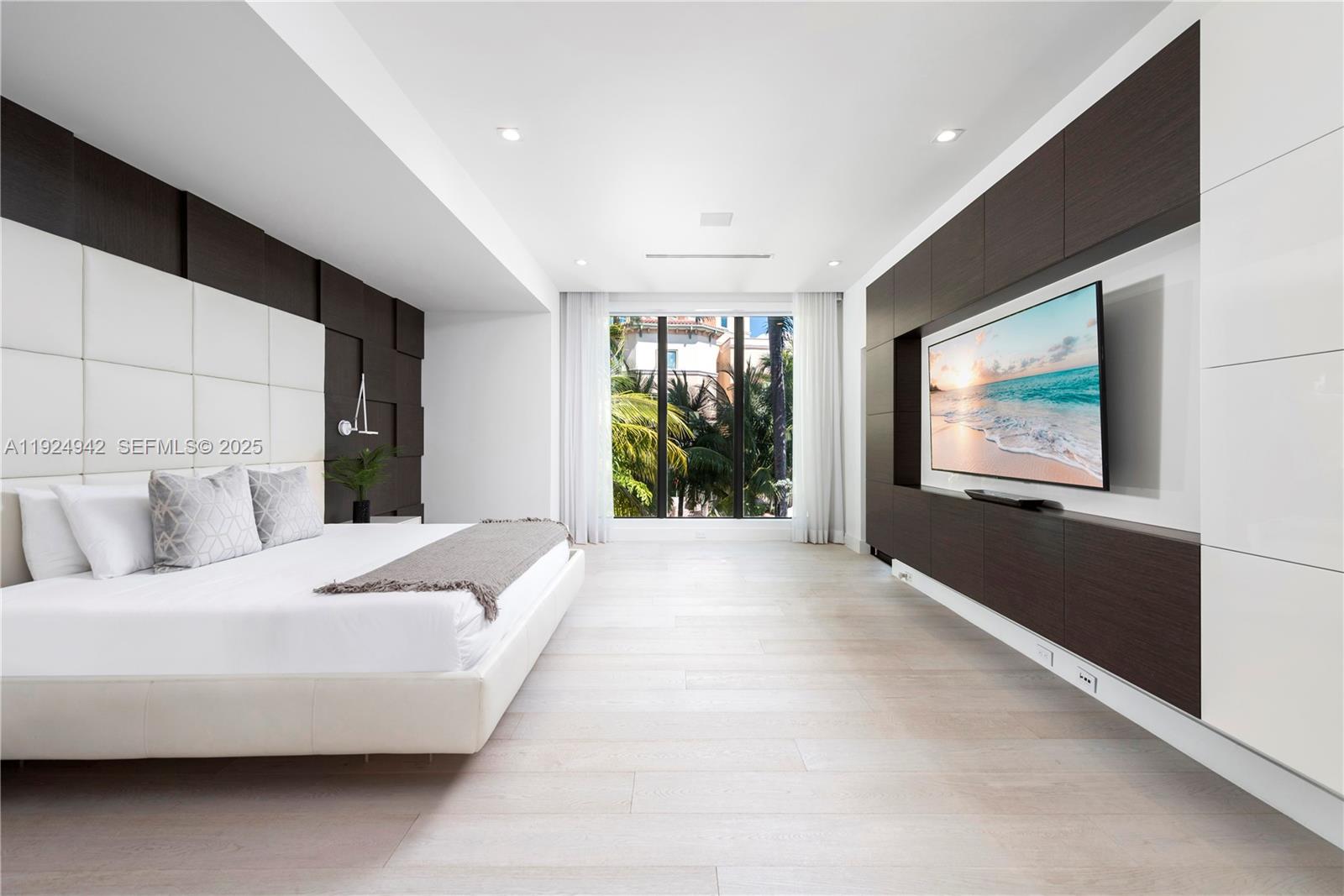 310 SE 11th Ave, Fort Lauderdale FL 33301
