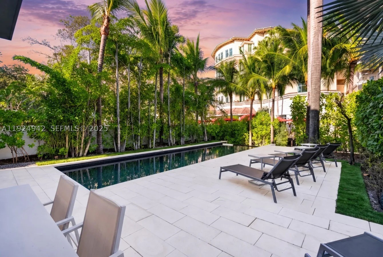 310 SE 11th Ave, Fort Lauderdale FL 33301