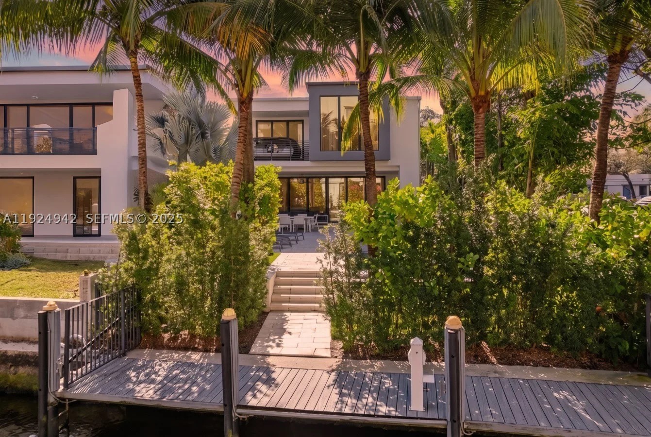 310 SE 11th Ave, Fort Lauderdale FL 33301
