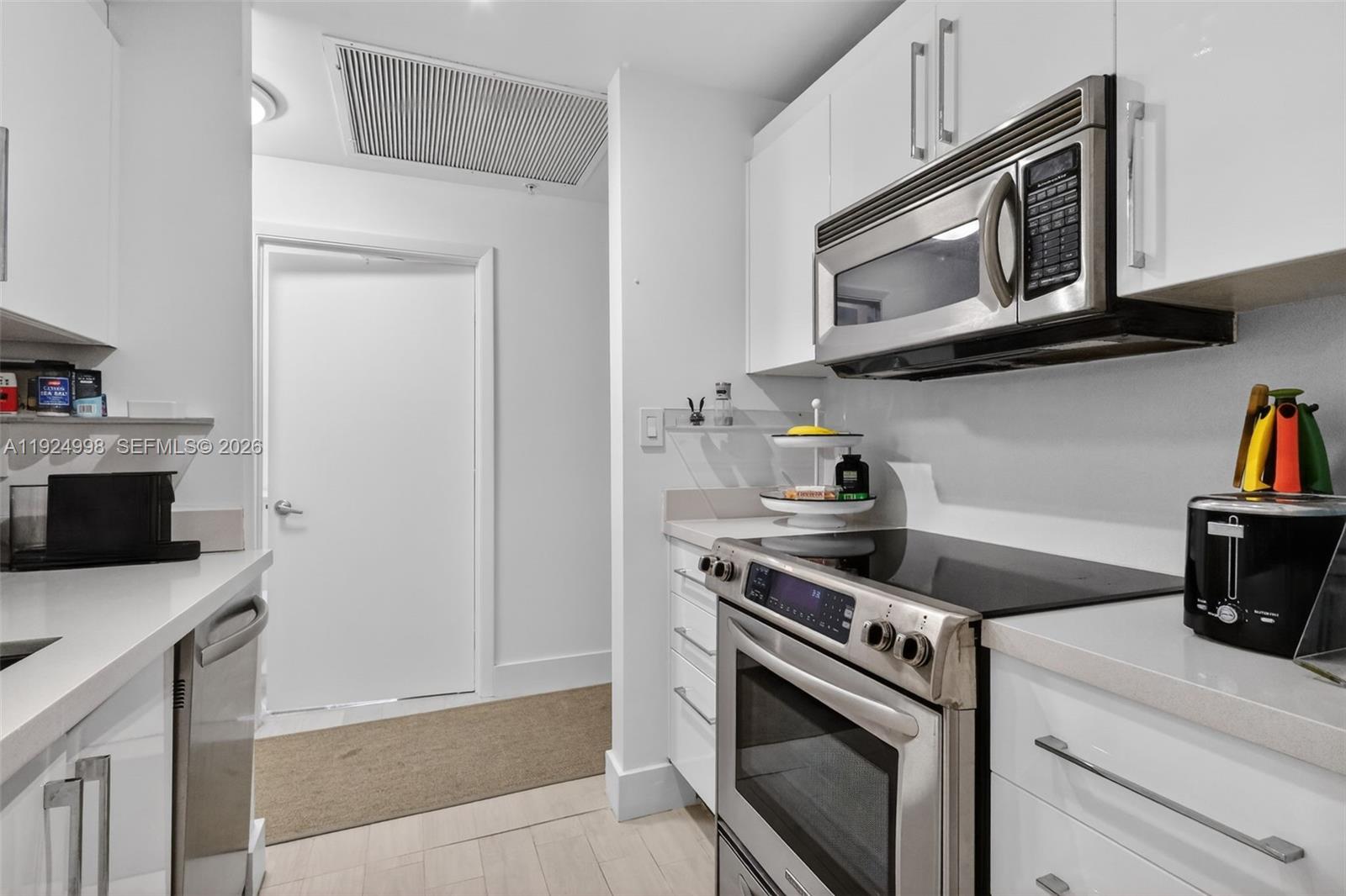 10275 Collins Ave #101, Bal Harbour FL 33154