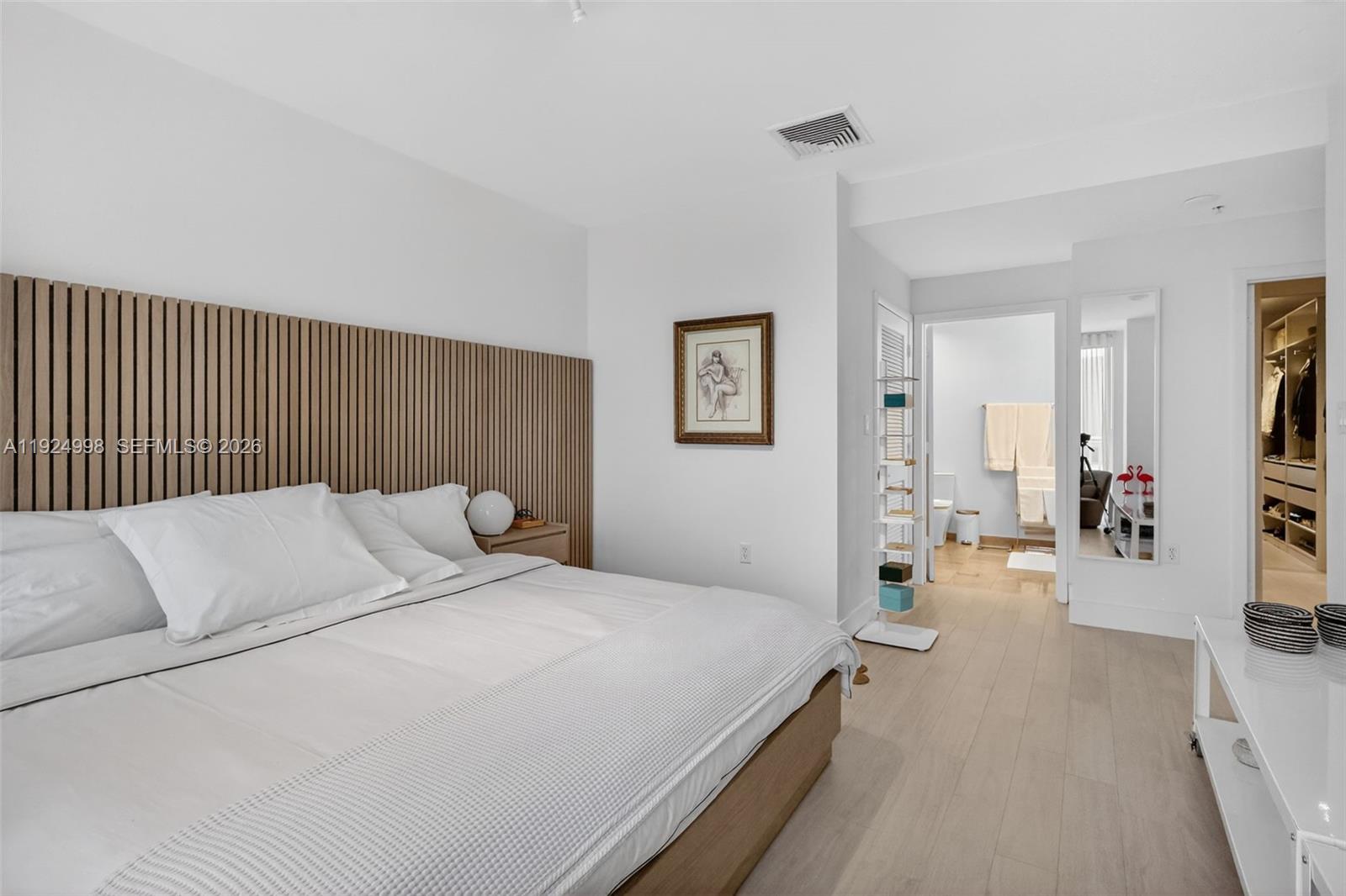 10275 Collins Ave #101, Bal Harbour FL 33154