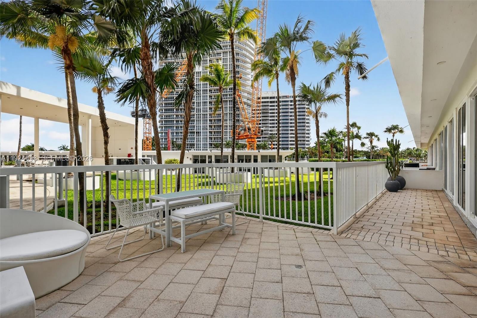 10275 Collins Ave #101, Bal Harbour FL 33154