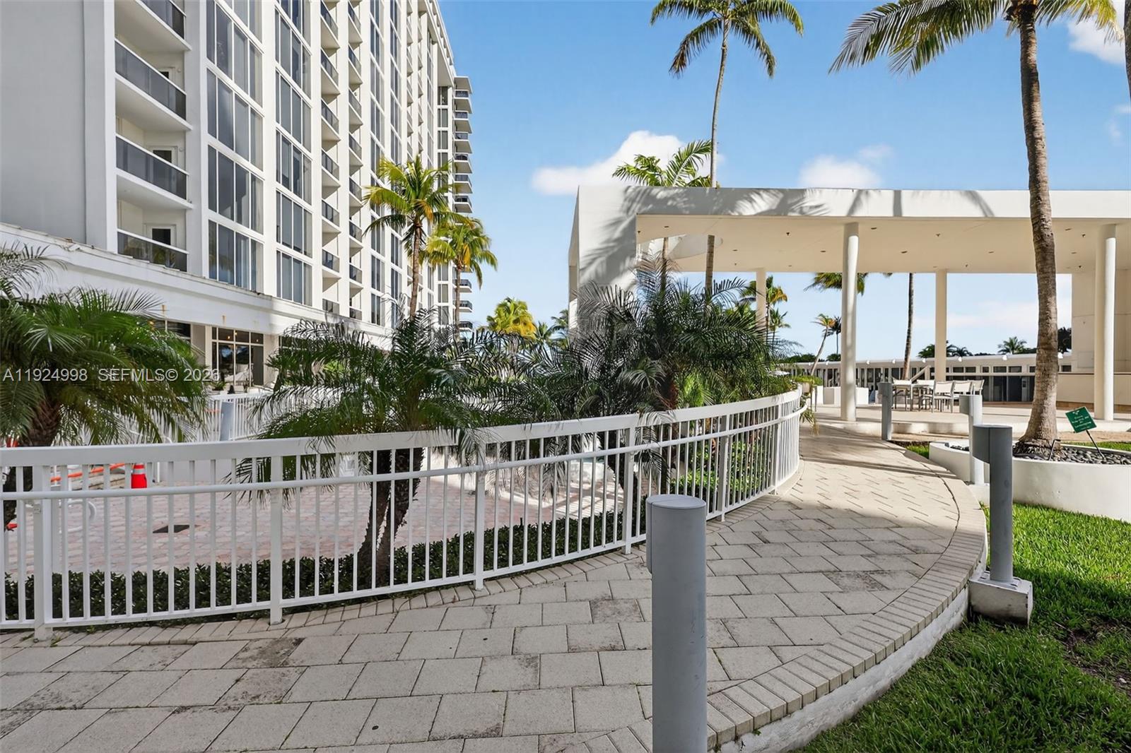 10275 Collins Ave #101, Bal Harbour FL 33154