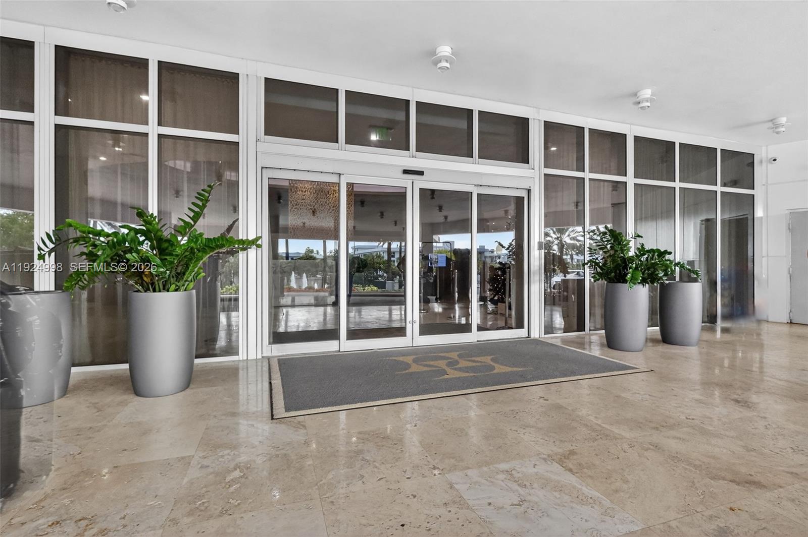 10275 Collins Ave #101, Bal Harbour FL 33154