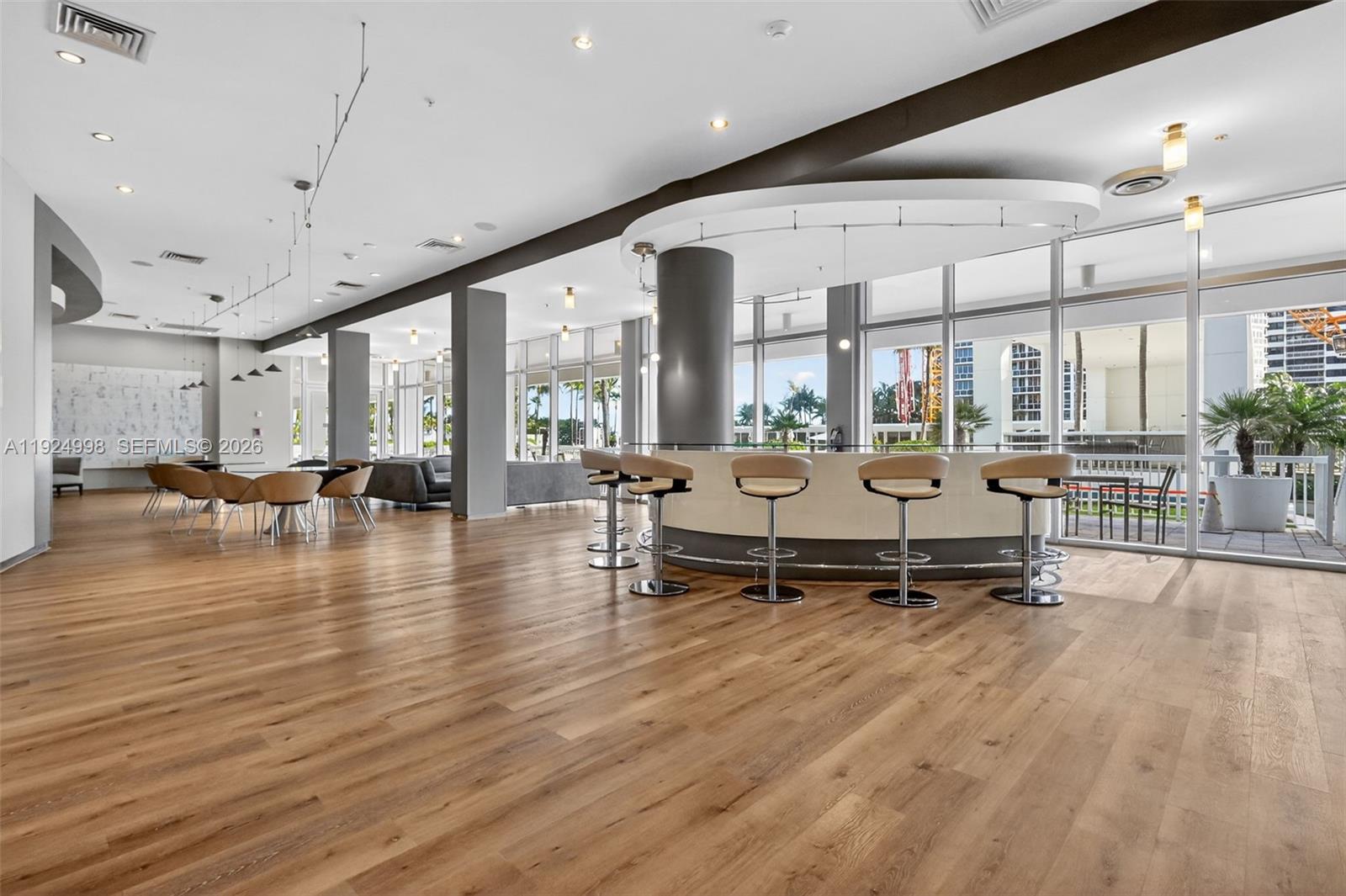 10275 Collins Ave #101, Bal Harbour FL 33154