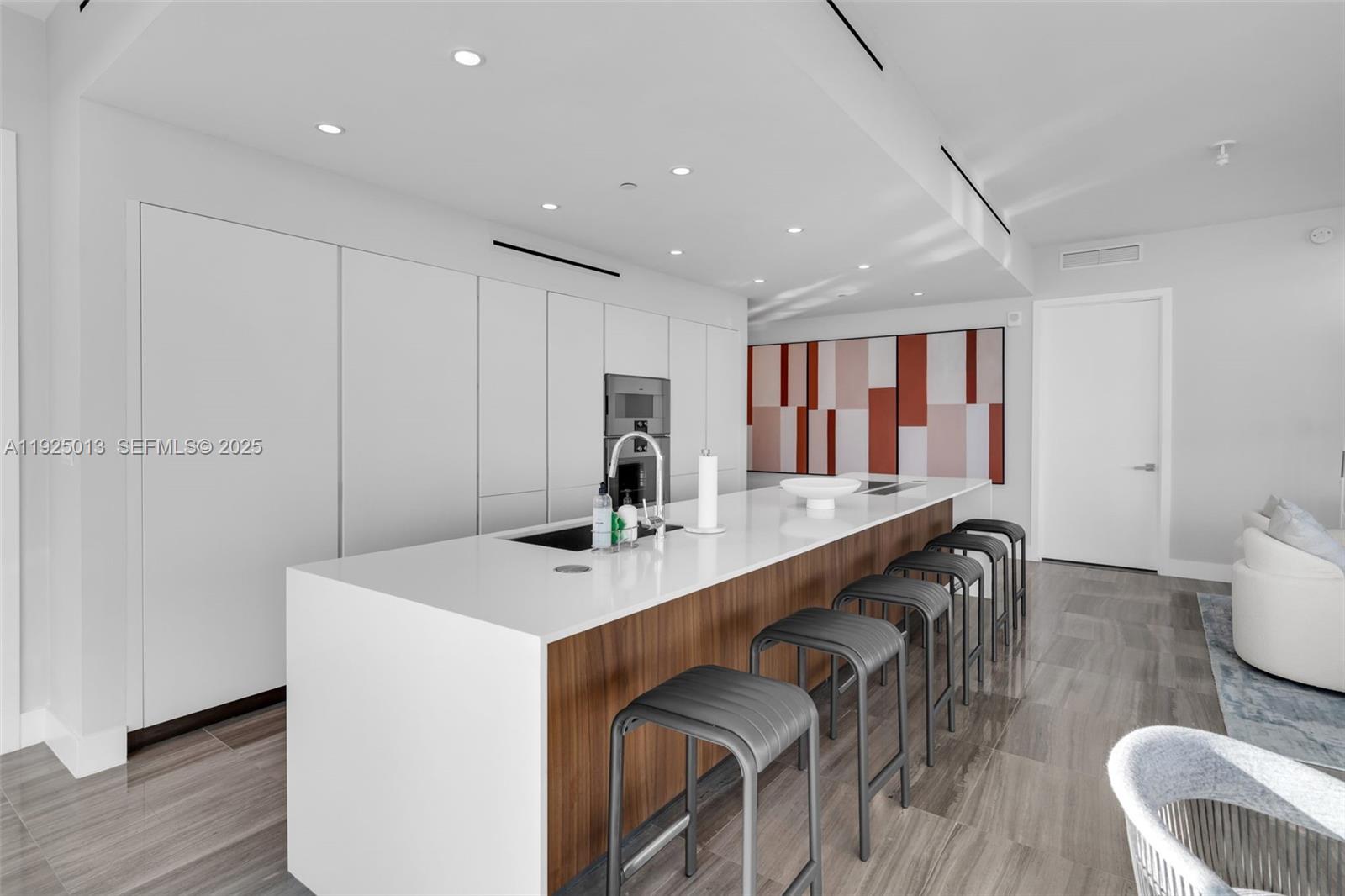 6901 Collins Ave #502, Miami Beach FL 33141