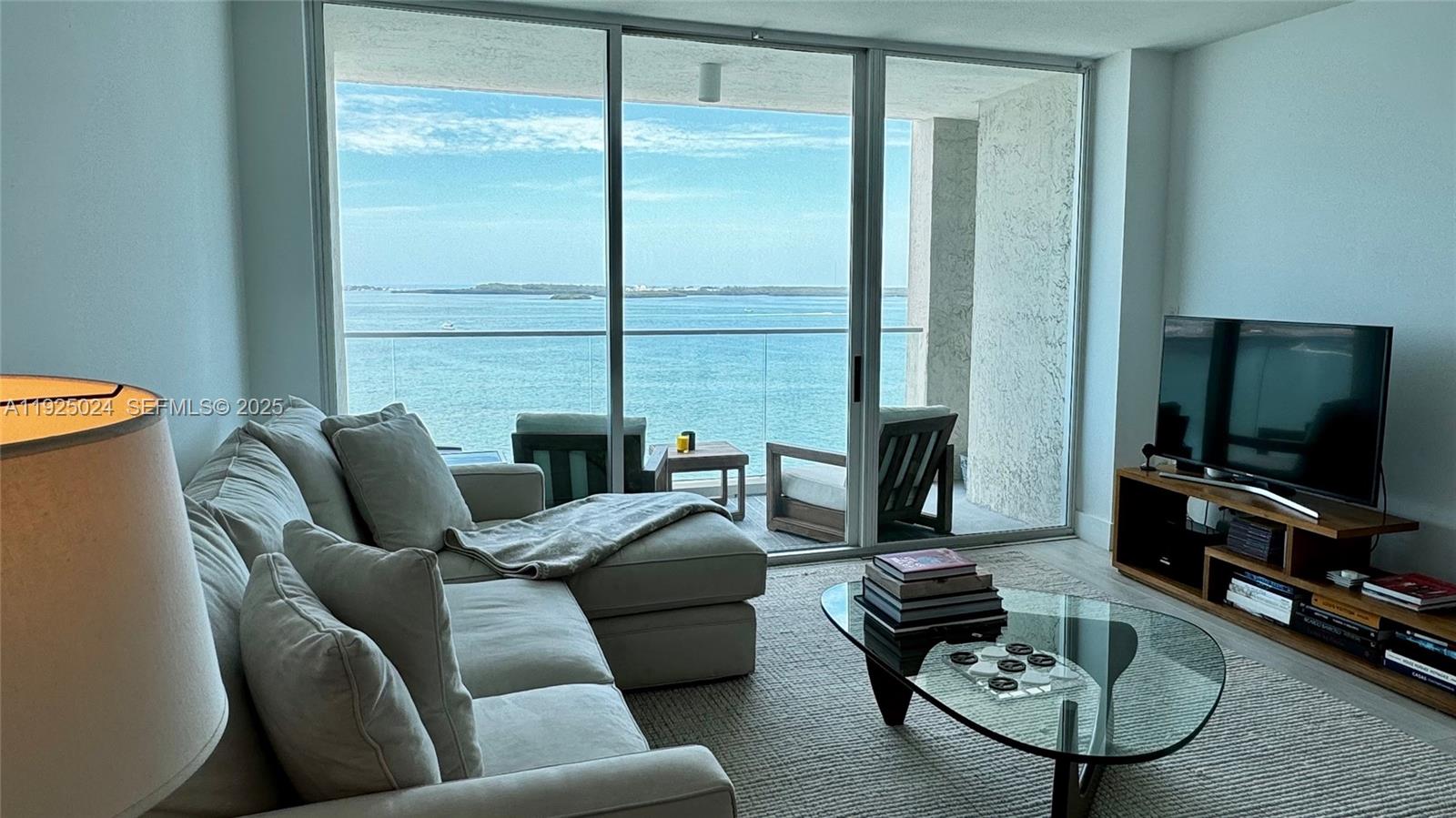 800 Claughton Island Dr #1502, Miami FL 33131