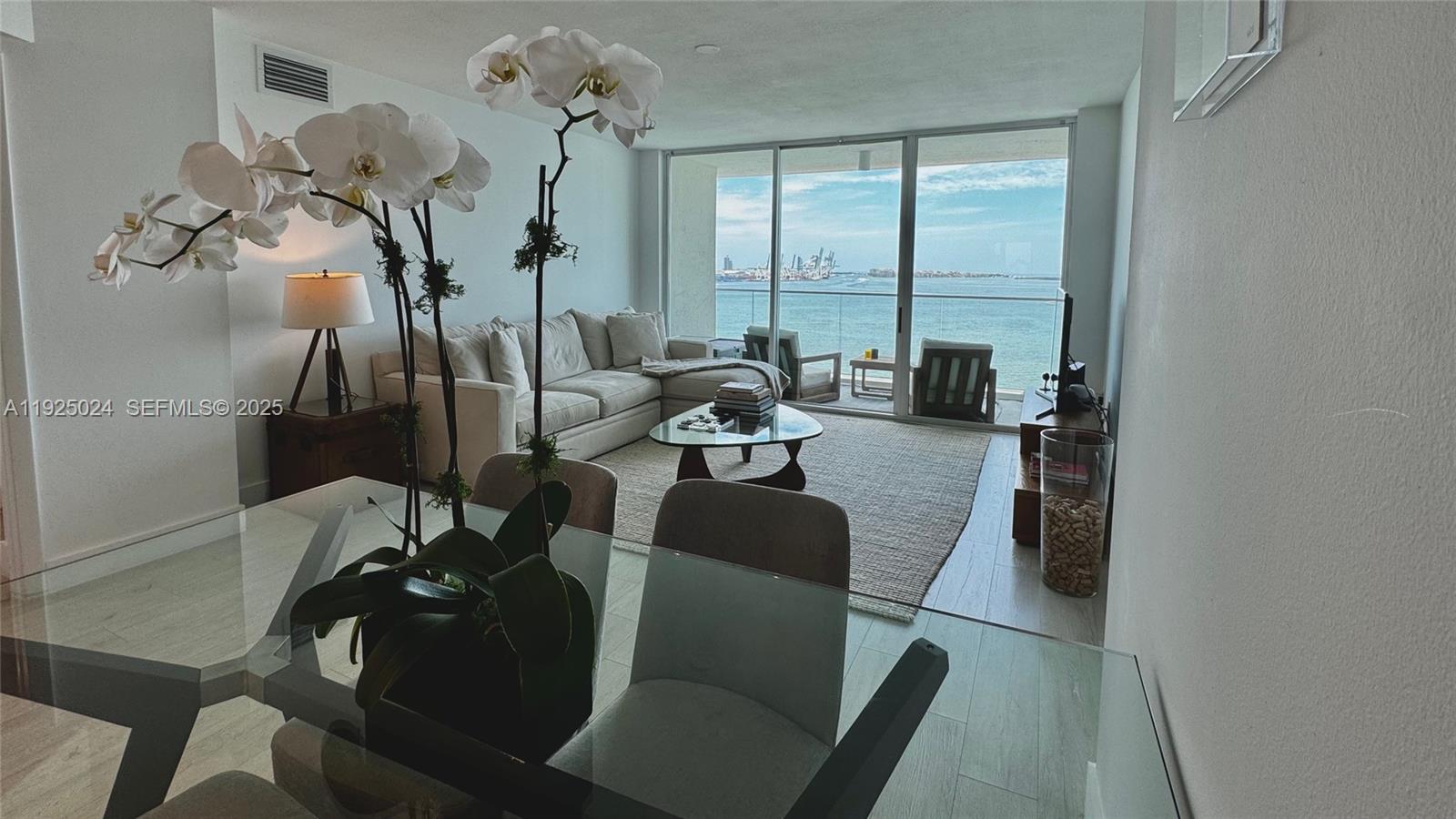 800 Claughton Island Dr #1502, Miami FL 33131