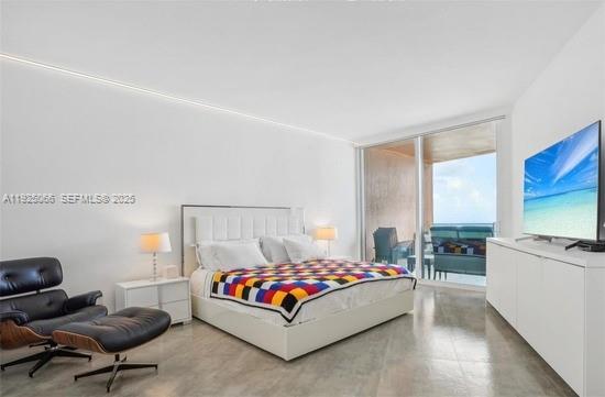 300 S Pointe Dr #3502, Miami Beach FL 33139