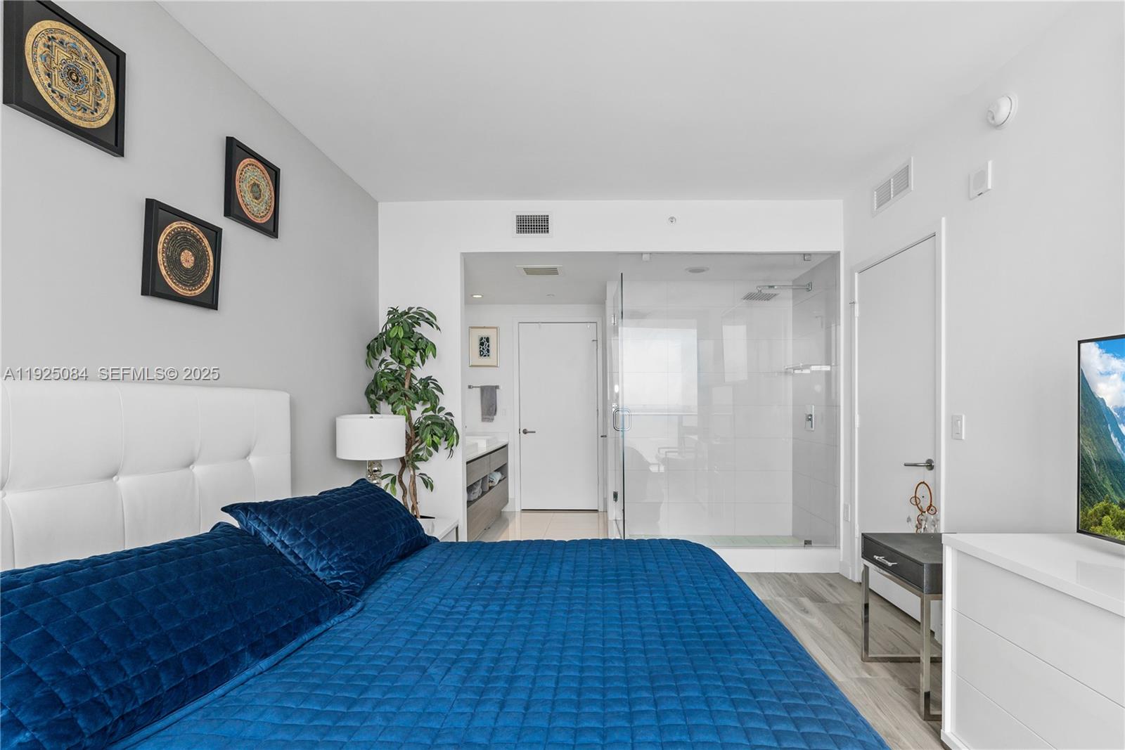 460 NE 28th St #3106, Miami FL 33137