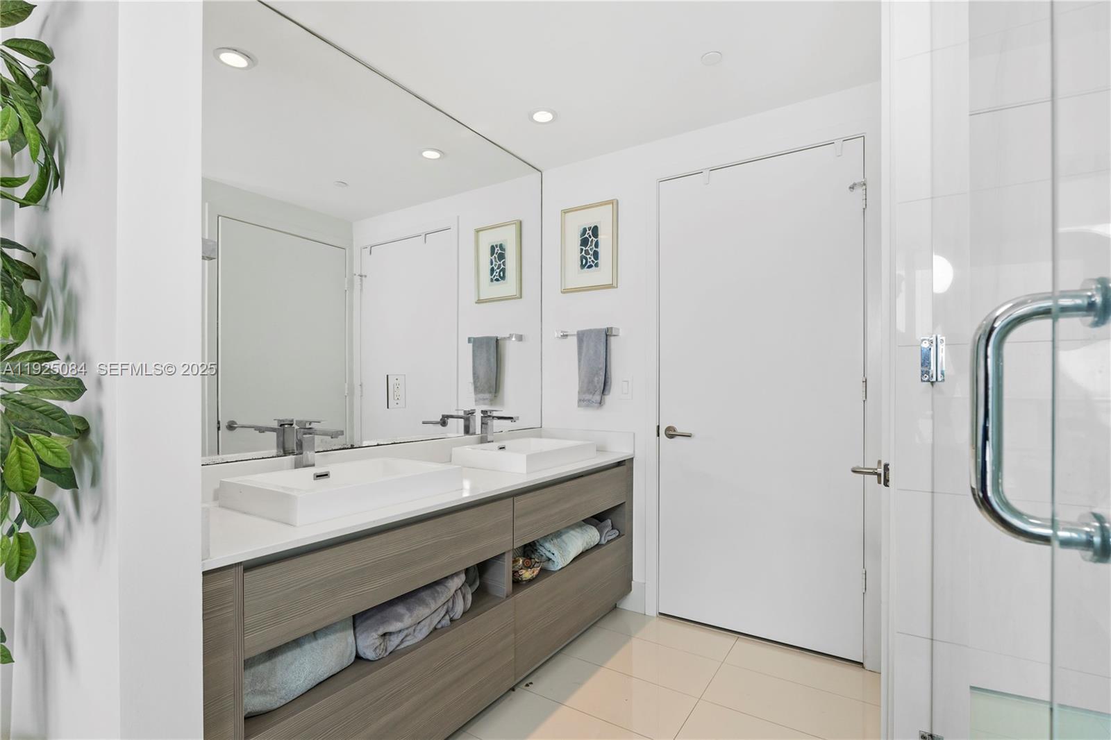 460 NE 28th St #3106, Miami FL 33137