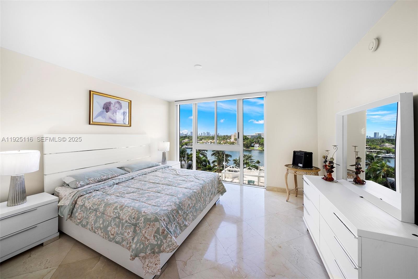 4775 Collins Ave #807, Miami Beach FL 33140