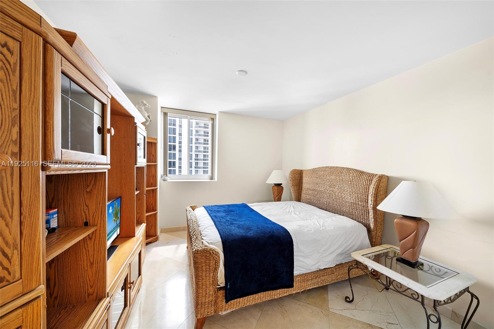4775 Collins Ave #807, Miami Beach FL 33140