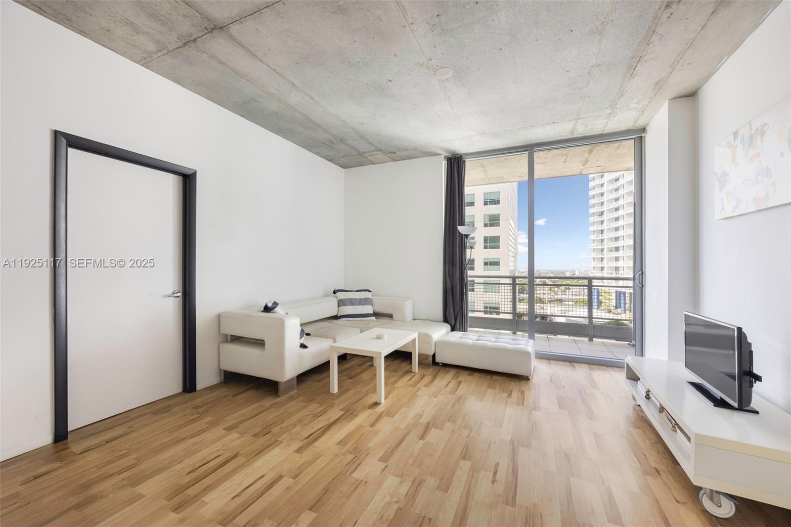 690 SW 1st Ct #1830, Miami FL 33130