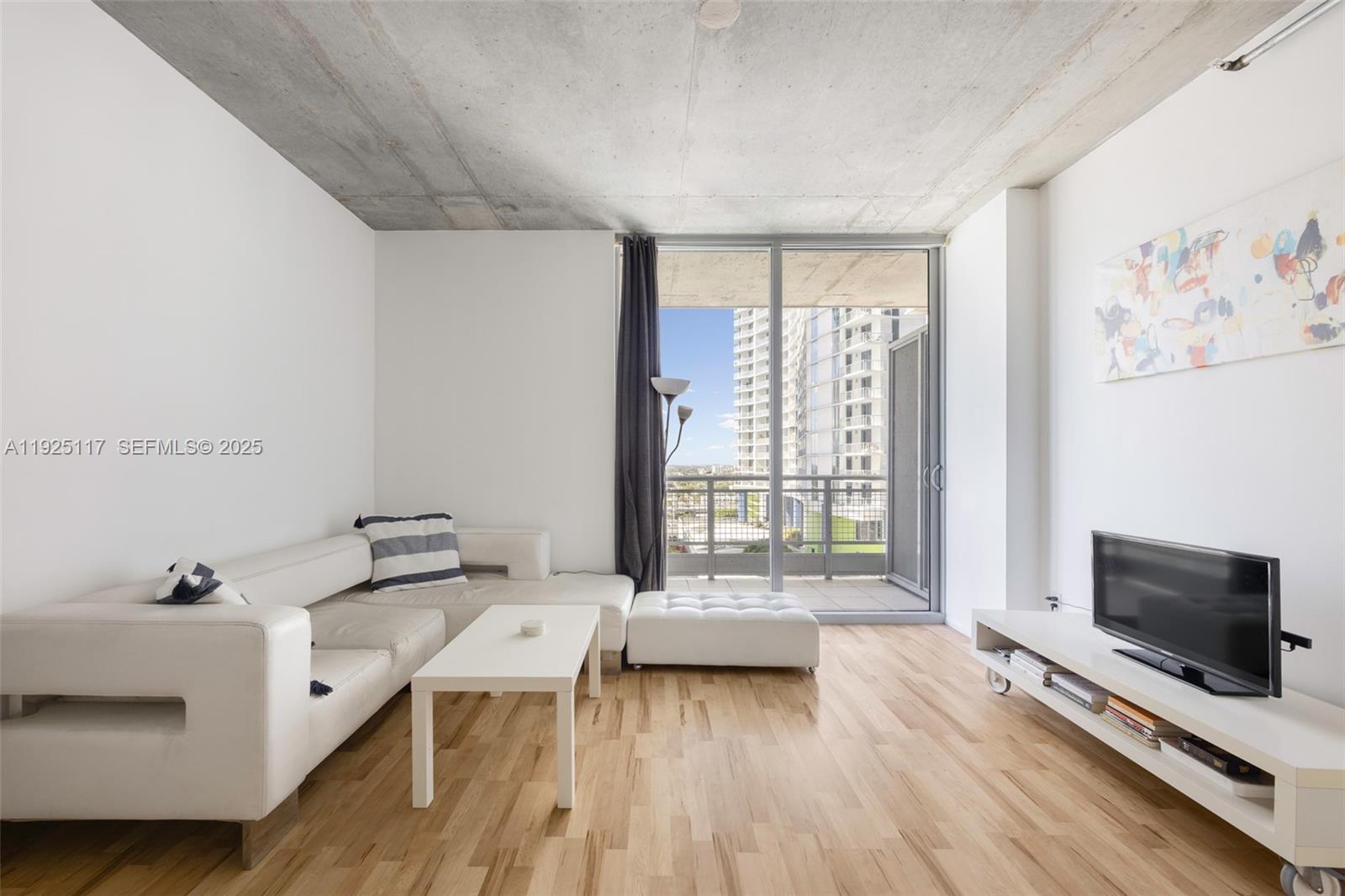 690 SW 1st Ct #1830, Miami FL 33130