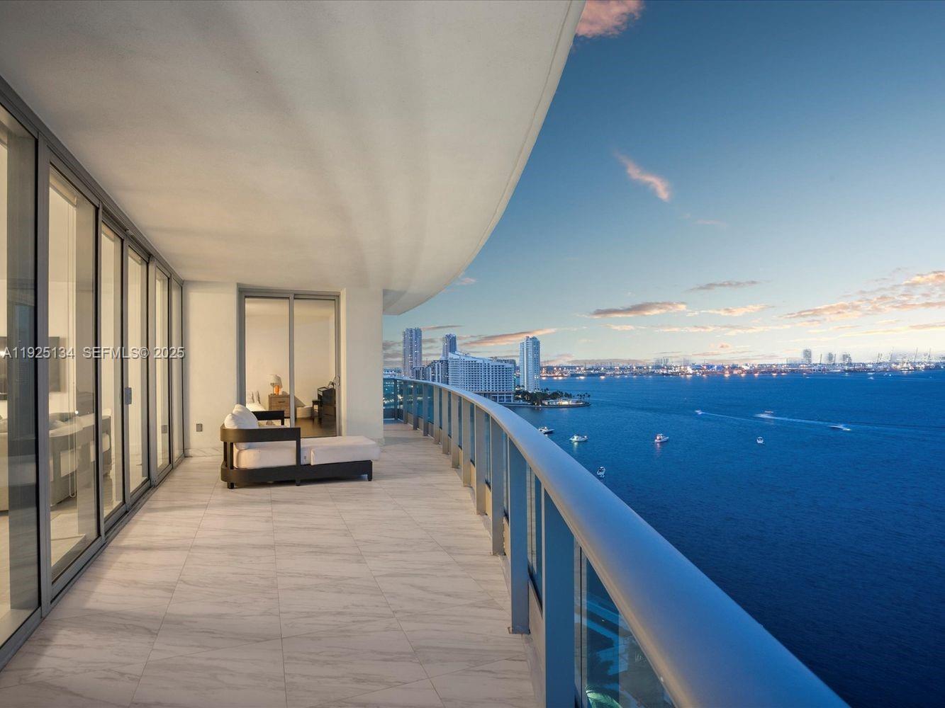 1331 Brickell Bay Dr #1811, Miami FL 33131