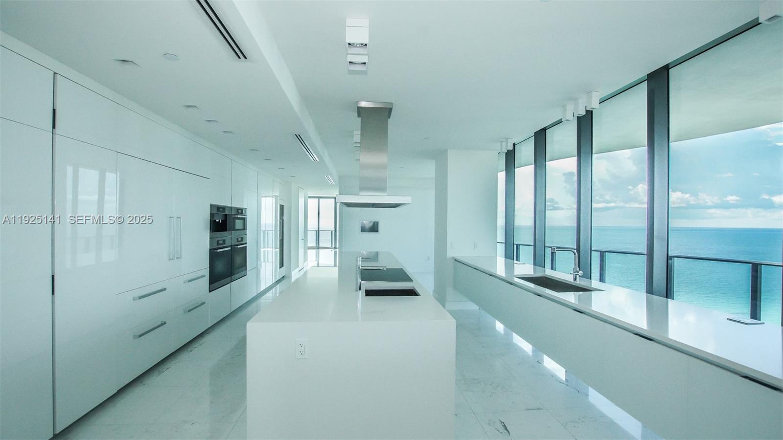 19575 COLLINS AV #19, Sunny Isles Beach FL 33160
