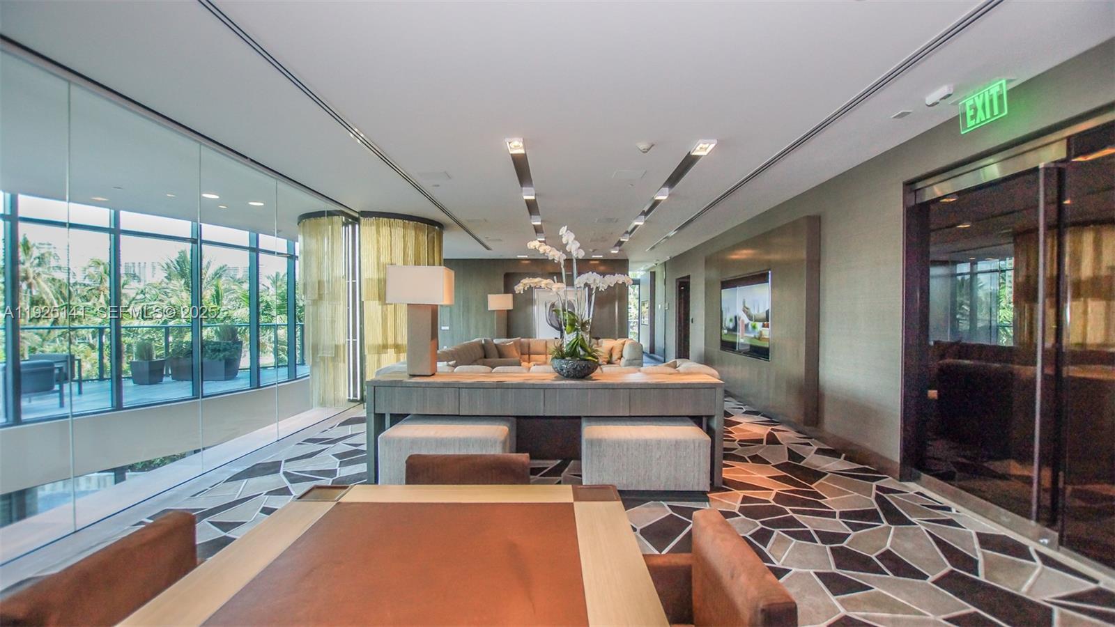 19575 COLLINS AV #19, Sunny Isles Beach FL 33160