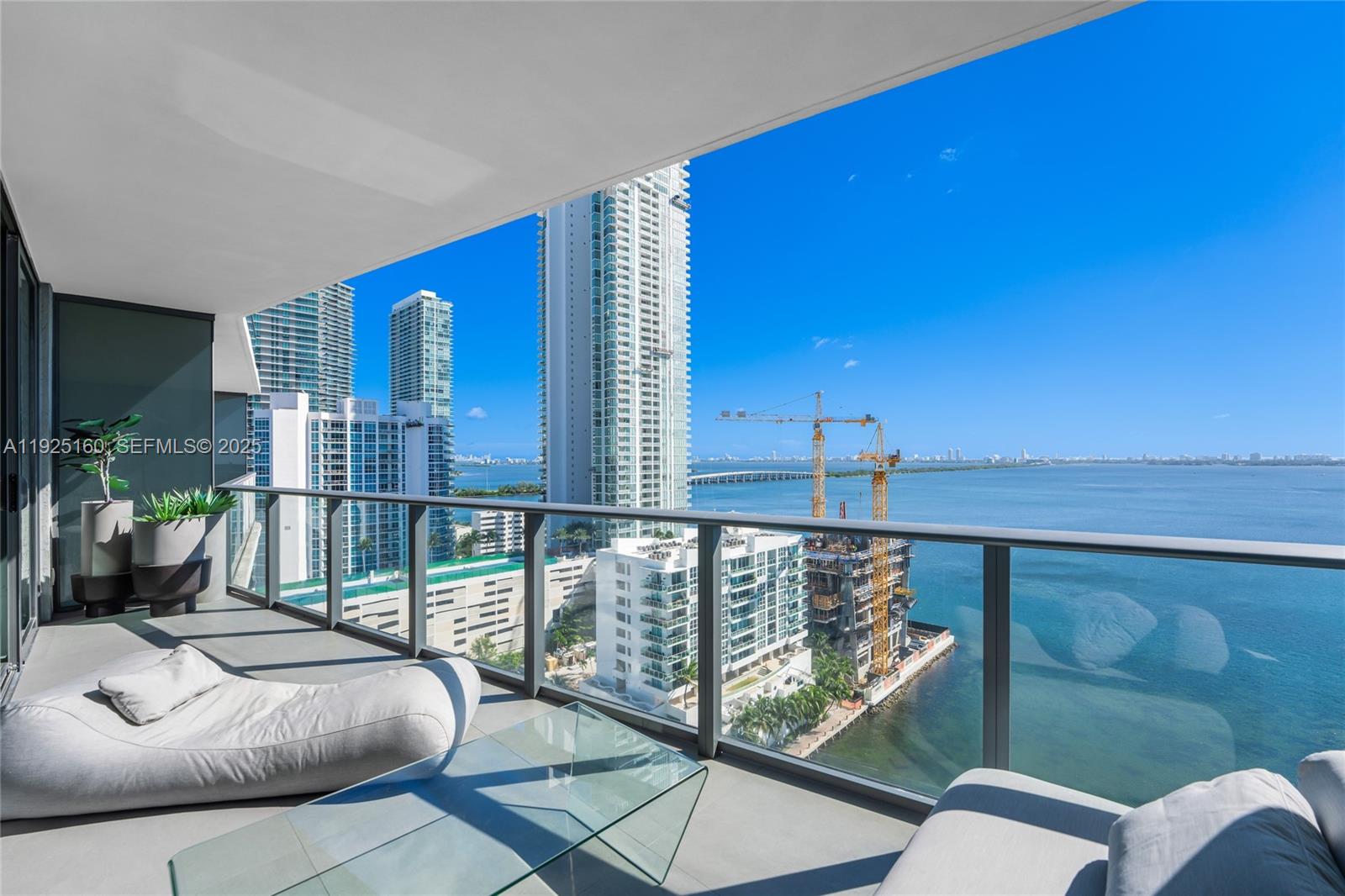 460 NE 28th St #1806, Miami FL 33137