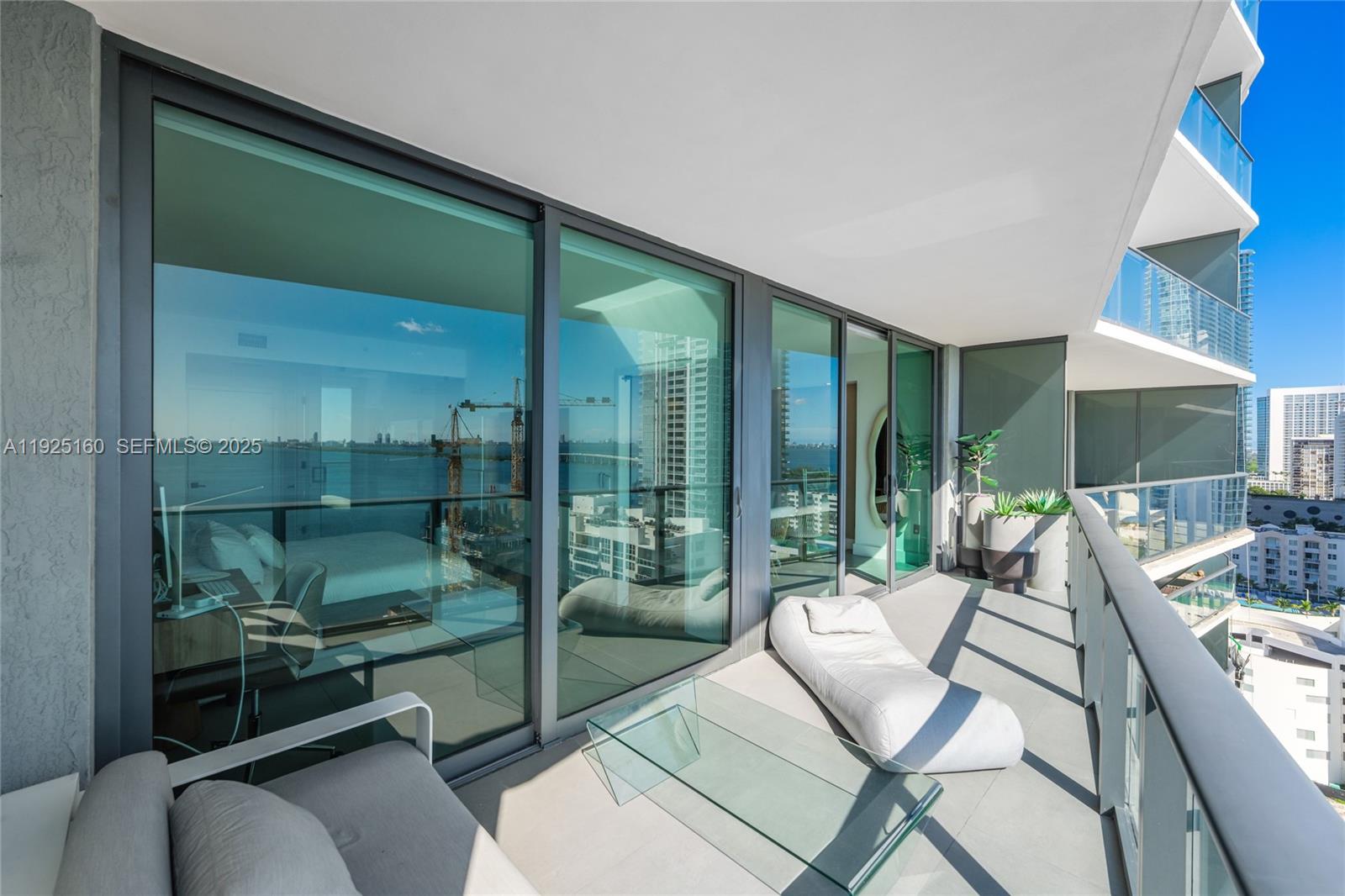 460 NE 28th St #1806, Miami FL 33137