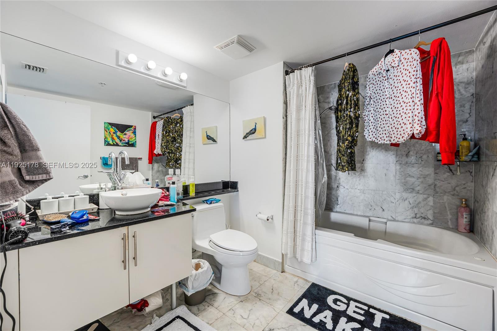 31 SE 5th St #409, Miami FL 33131
