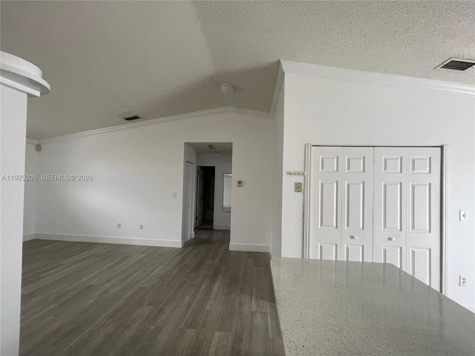 3375 W 76th St #211, Hialeah FL 33018