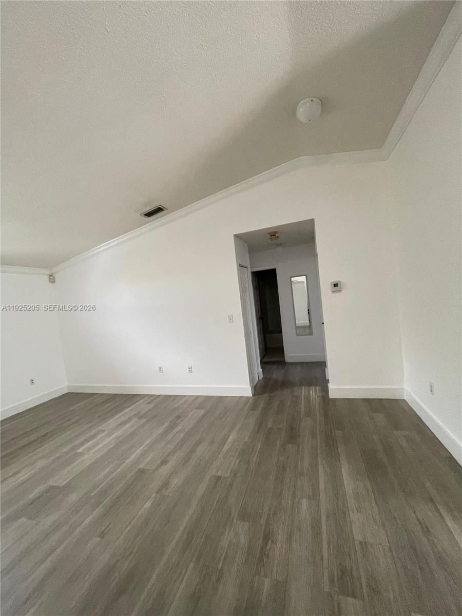 3375 W 76th St #211, Hialeah FL 33018