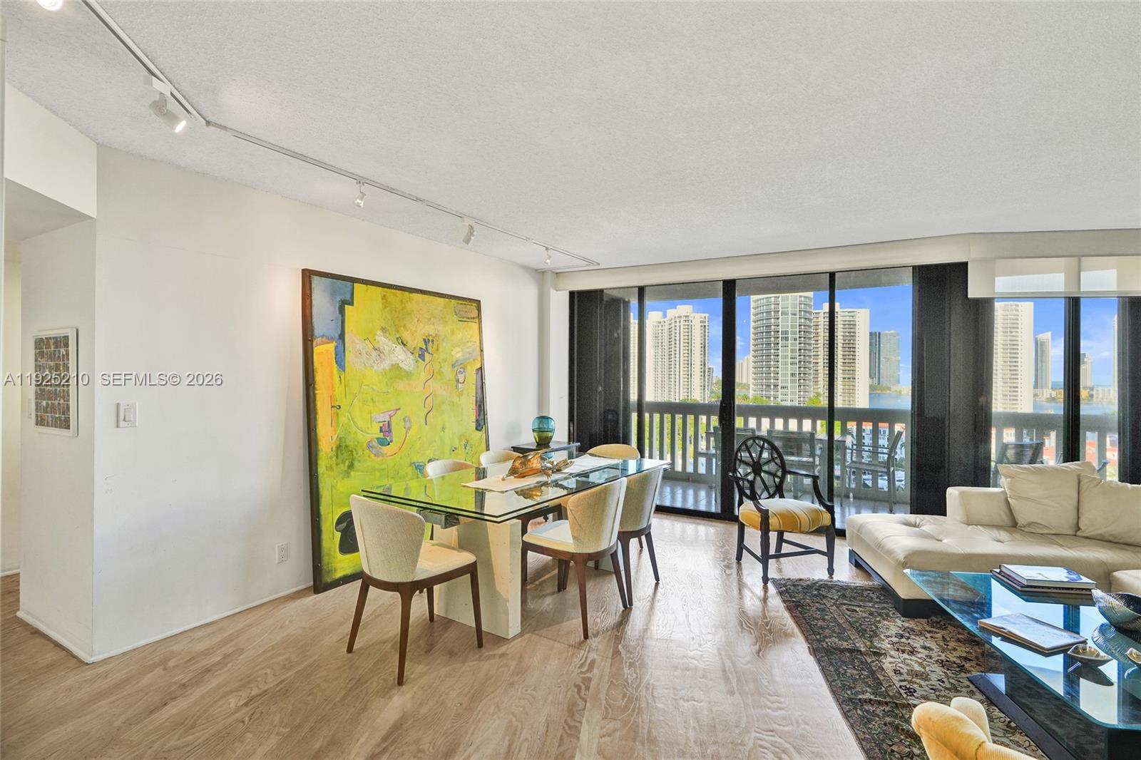 1000 E Island Blvd #1608, Aventura FL 33160