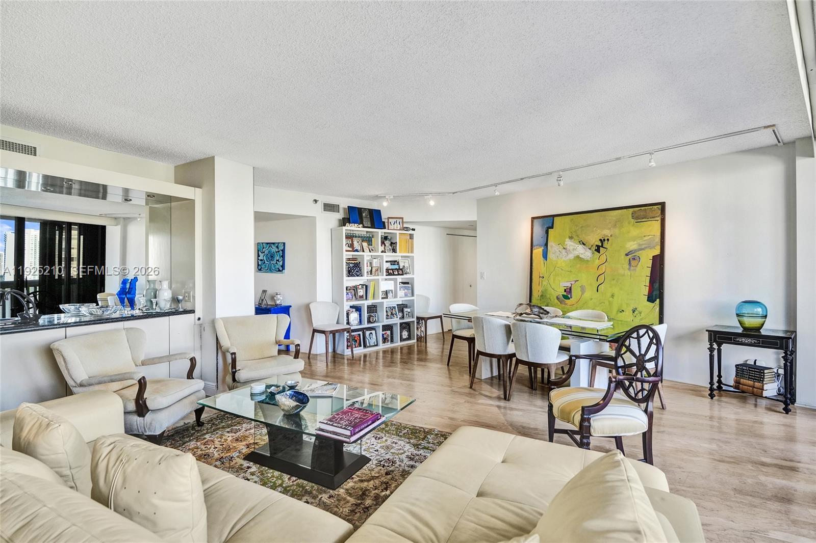 1000 E Island Blvd #1608, Aventura FL 33160