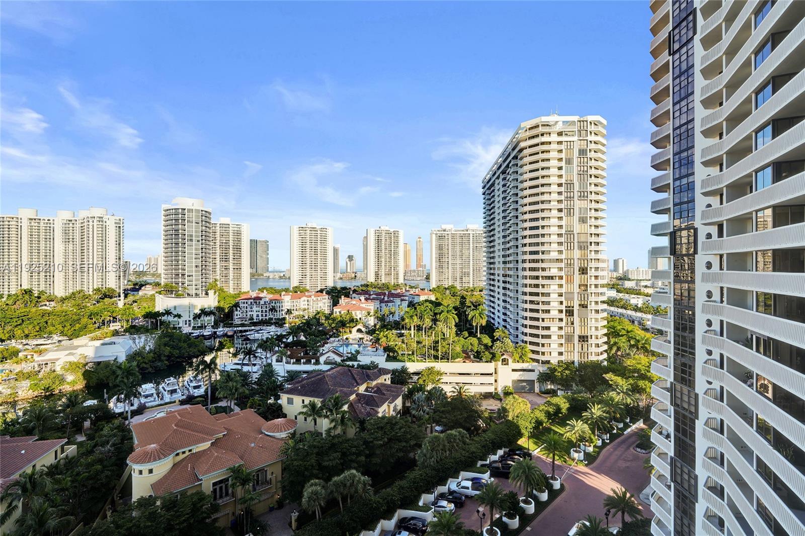 1000 E Island Blvd #1608, Aventura FL 33160