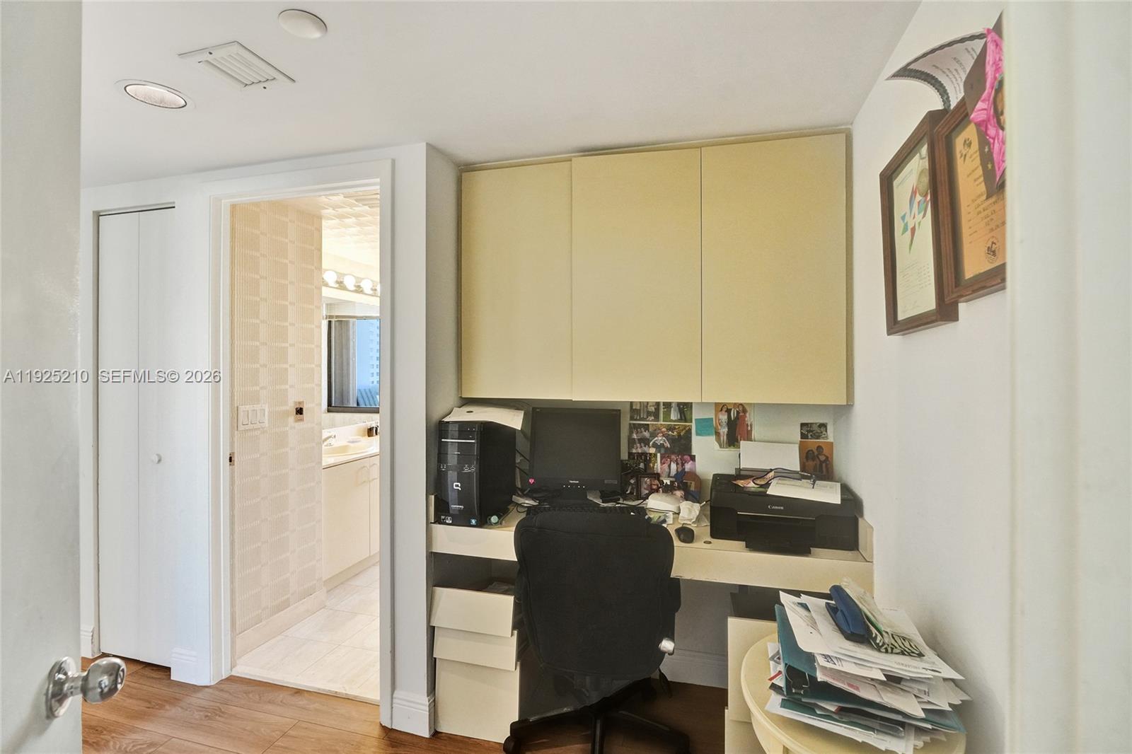 1000 E Island Blvd #1608, Aventura FL 33160