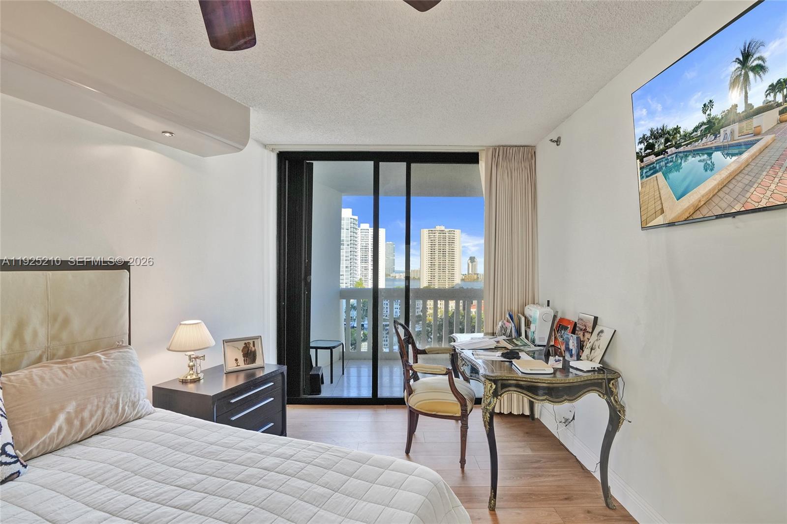 1000 E Island Blvd #1608, Aventura FL 33160