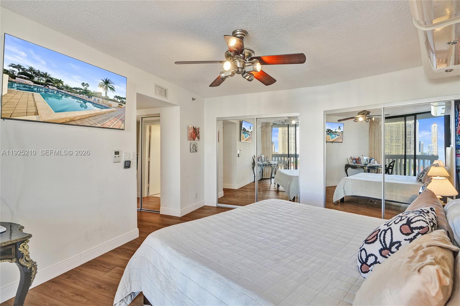 1000 E Island Blvd #1608, Aventura FL 33160