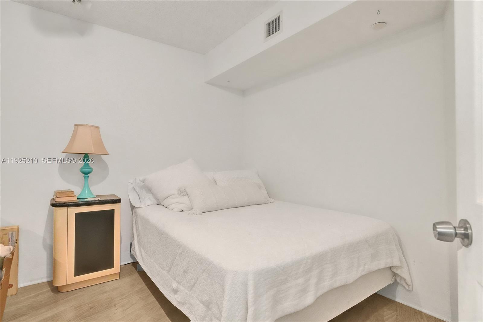 1000 E Island Blvd #1608, Aventura FL 33160