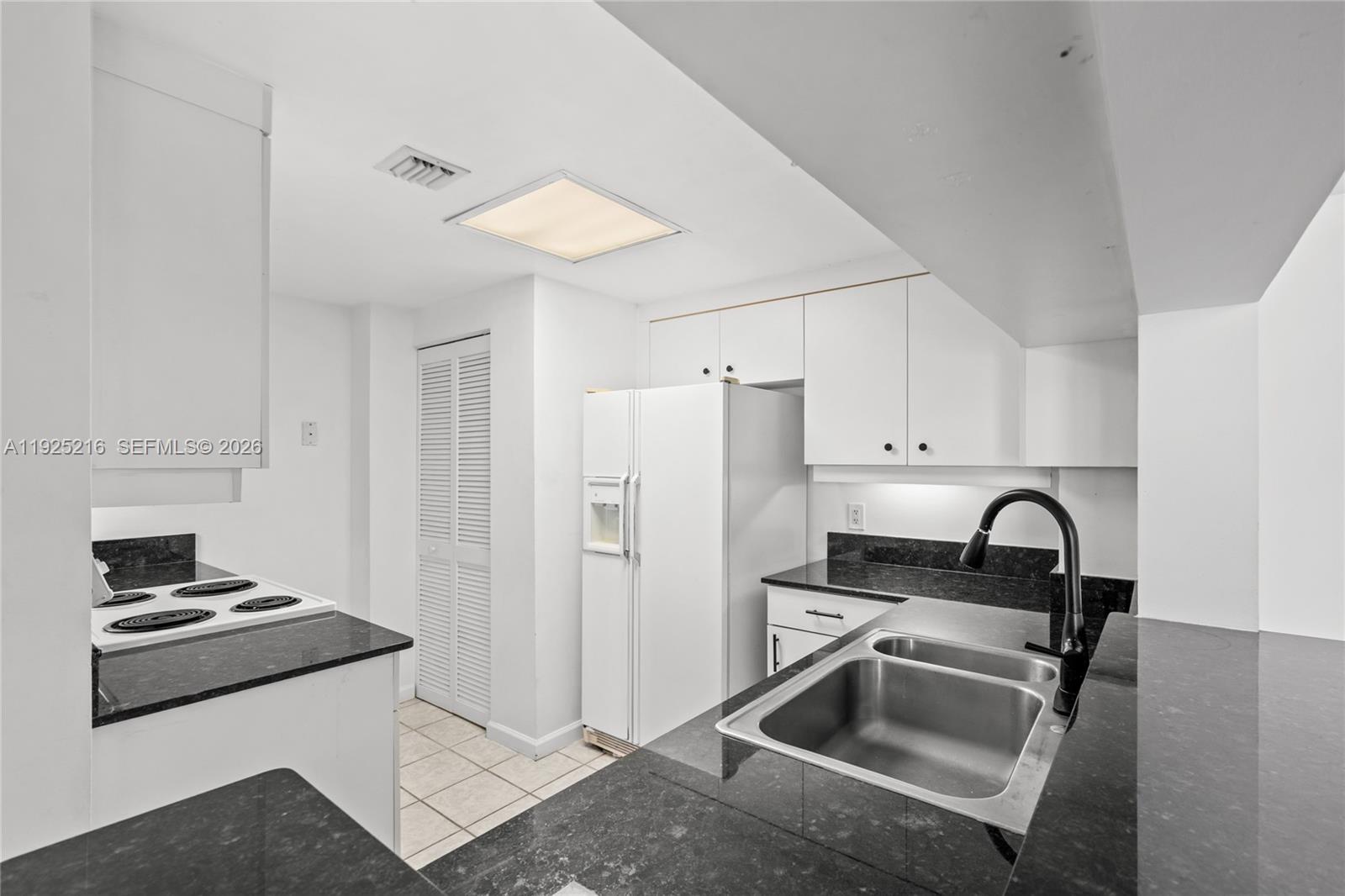 701 Brickell Key Blvd #1911, Miami FL 33131