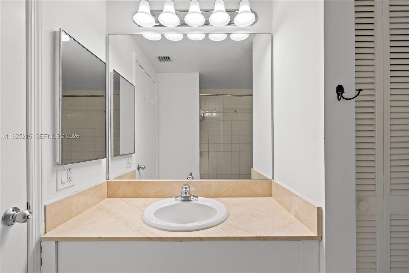 701 Brickell Key Blvd #1911, Miami FL 33131