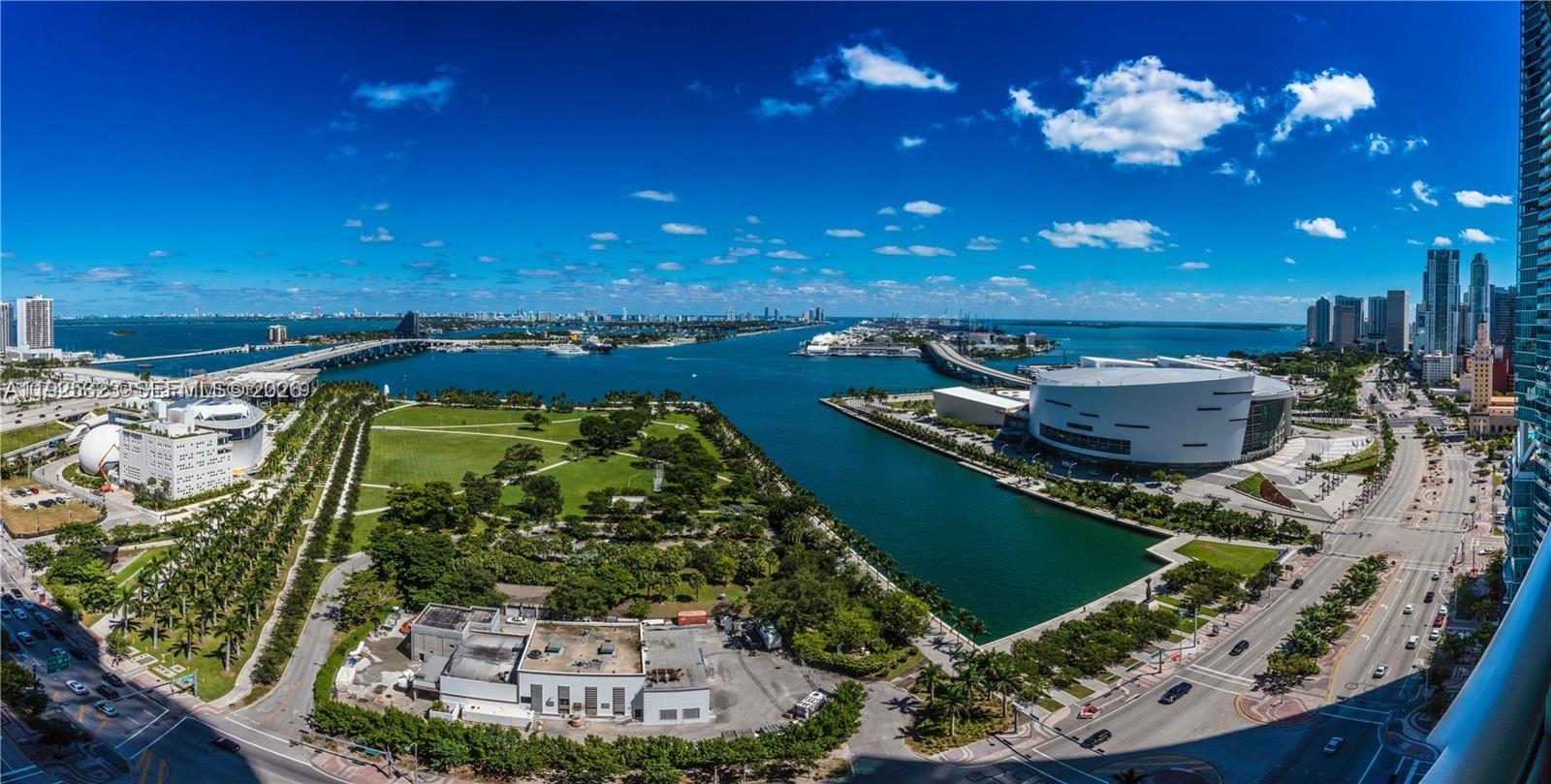 900 Biscayne Blvd #2604, Miami FL 33132